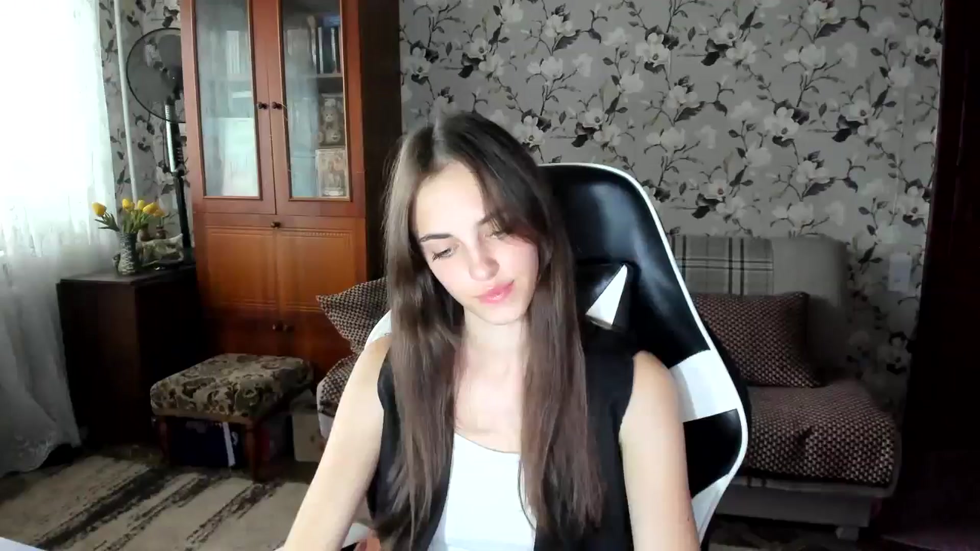 Gallery image thumbnail from Dashamoxy's myfreecams stream on, 10/07/2025, 12:41 image 14 of 20