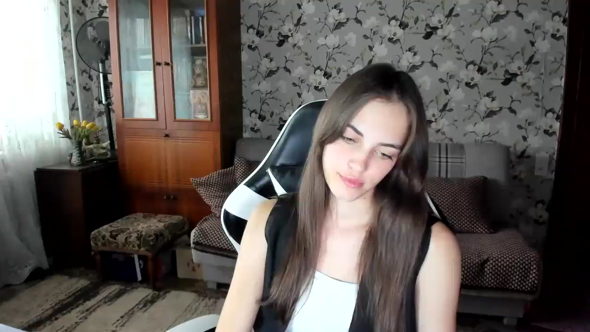 Gallery image thumbnail from Dashamoxy's myfreecams stream on, 10/07/2025, 12:41 image 16 of 20
