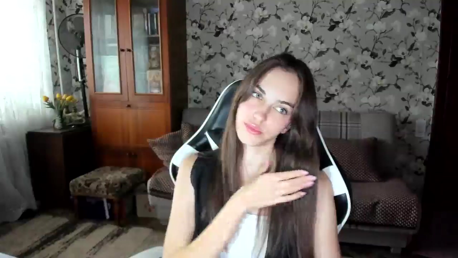 Gallery image thumbnail from Dashamoxy's myfreecams stream on, 10/07/2025, 12:41 image 6 of 20