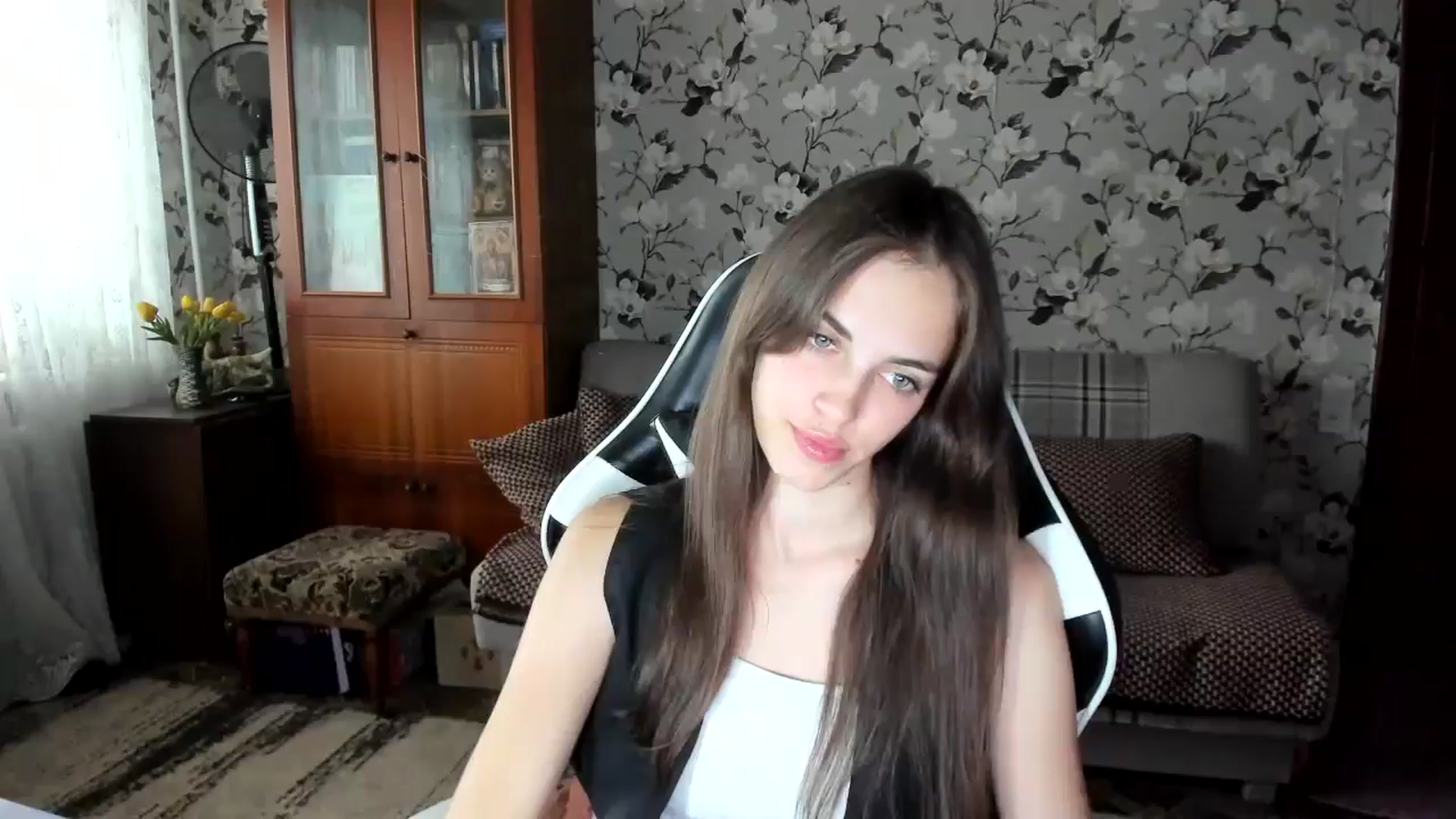 Gallery image thumbnail from Dashamoxy's myfreecams stream on, 10/07/2025, 12:41 image 4 of 20