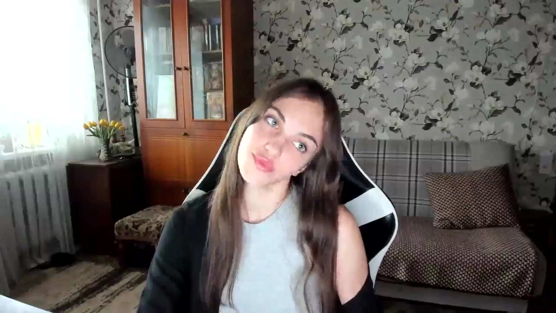Gallery image thumbnail from Dashamoxy's myfreecams stream on, 10/10/2025, 12:10 image 6 of 20