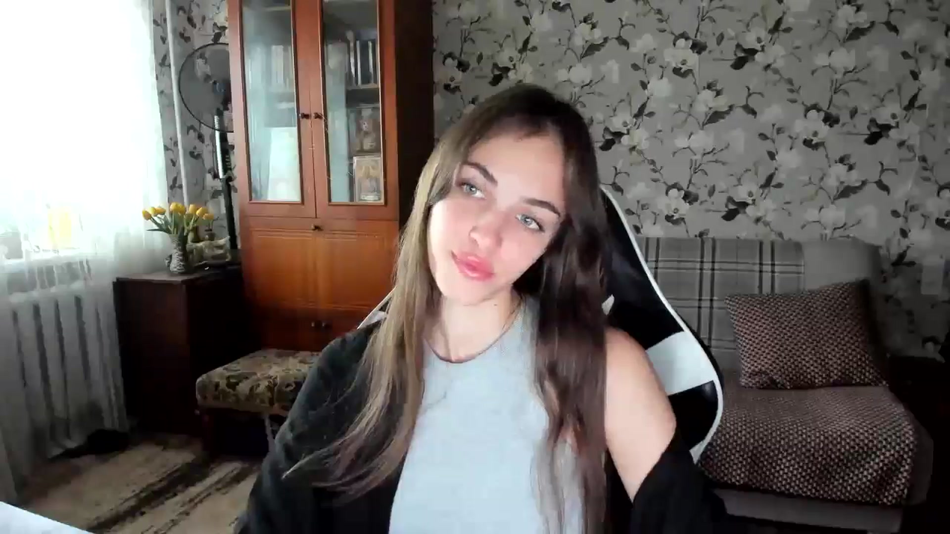Gallery image thumbnail from Dashamoxy's myfreecams stream on, 10/10/2025, 12:10 image 4 of 20