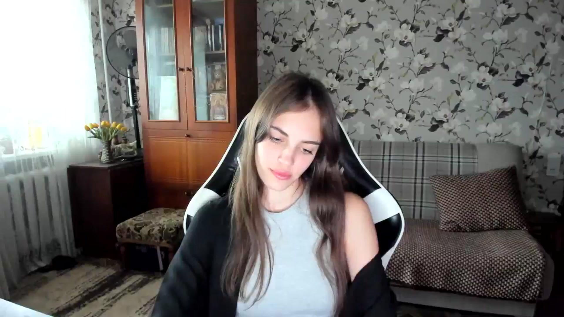 Gallery image thumbnail from Dashamoxy's myfreecams stream on, 10/10/2025, 12:10 image 9 of 20