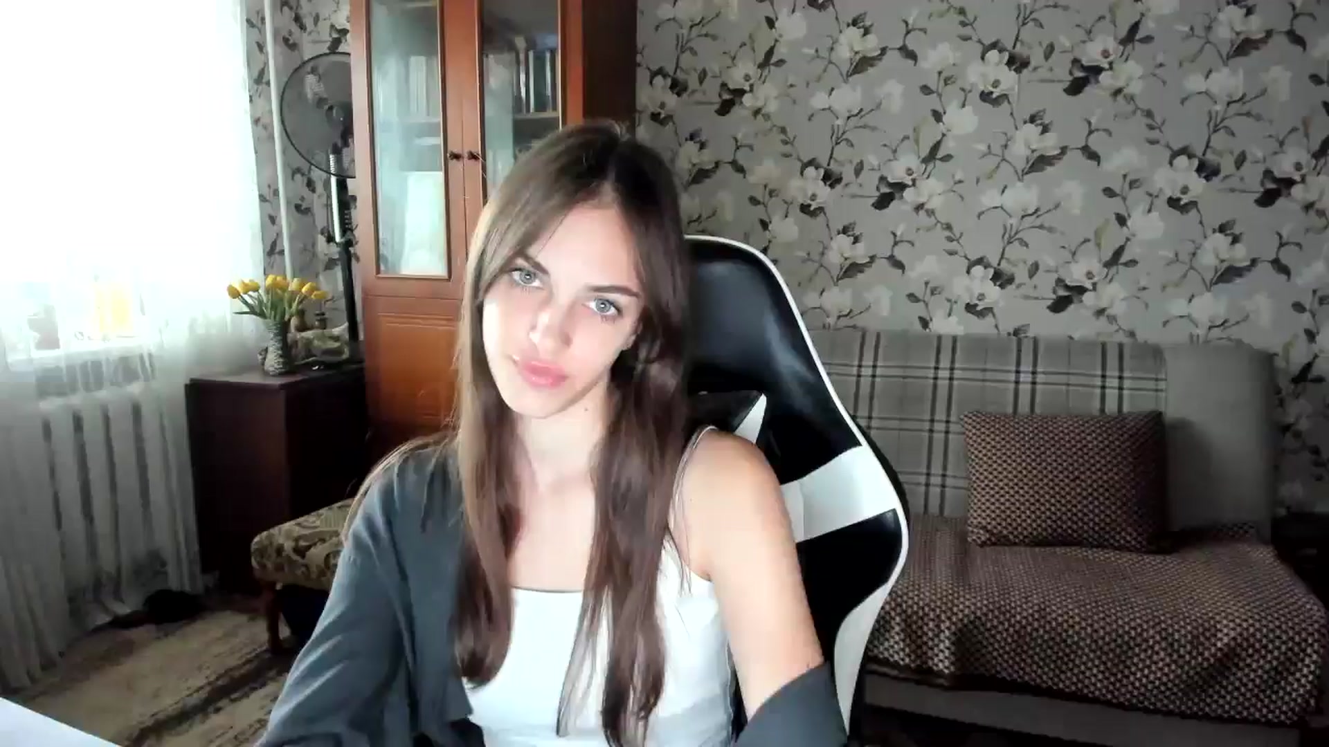 Gallery image thumbnail from Dashamoxy's myfreecams stream on, 10/12/2025, 11:55 image 12 of 20