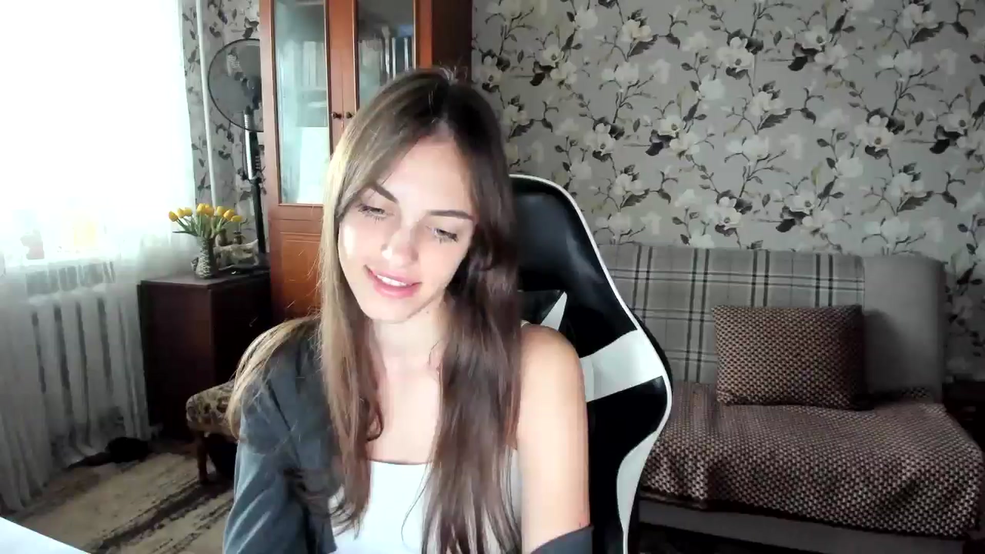 Gallery image thumbnail from Dashamoxy's myfreecams stream on, 10/12/2025, 11:55 image 14 of 20