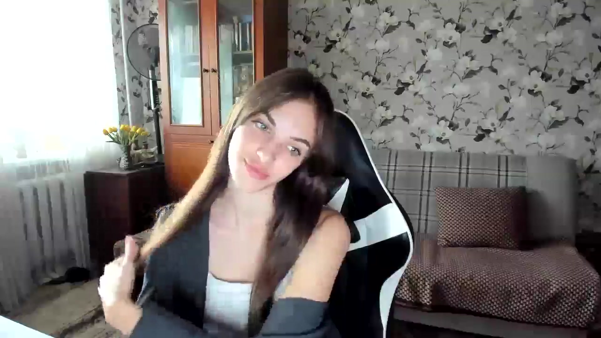 Gallery image thumbnail from Dashamoxy's myfreecams stream on, 10/12/2025, 11:55 image 20 of 20
