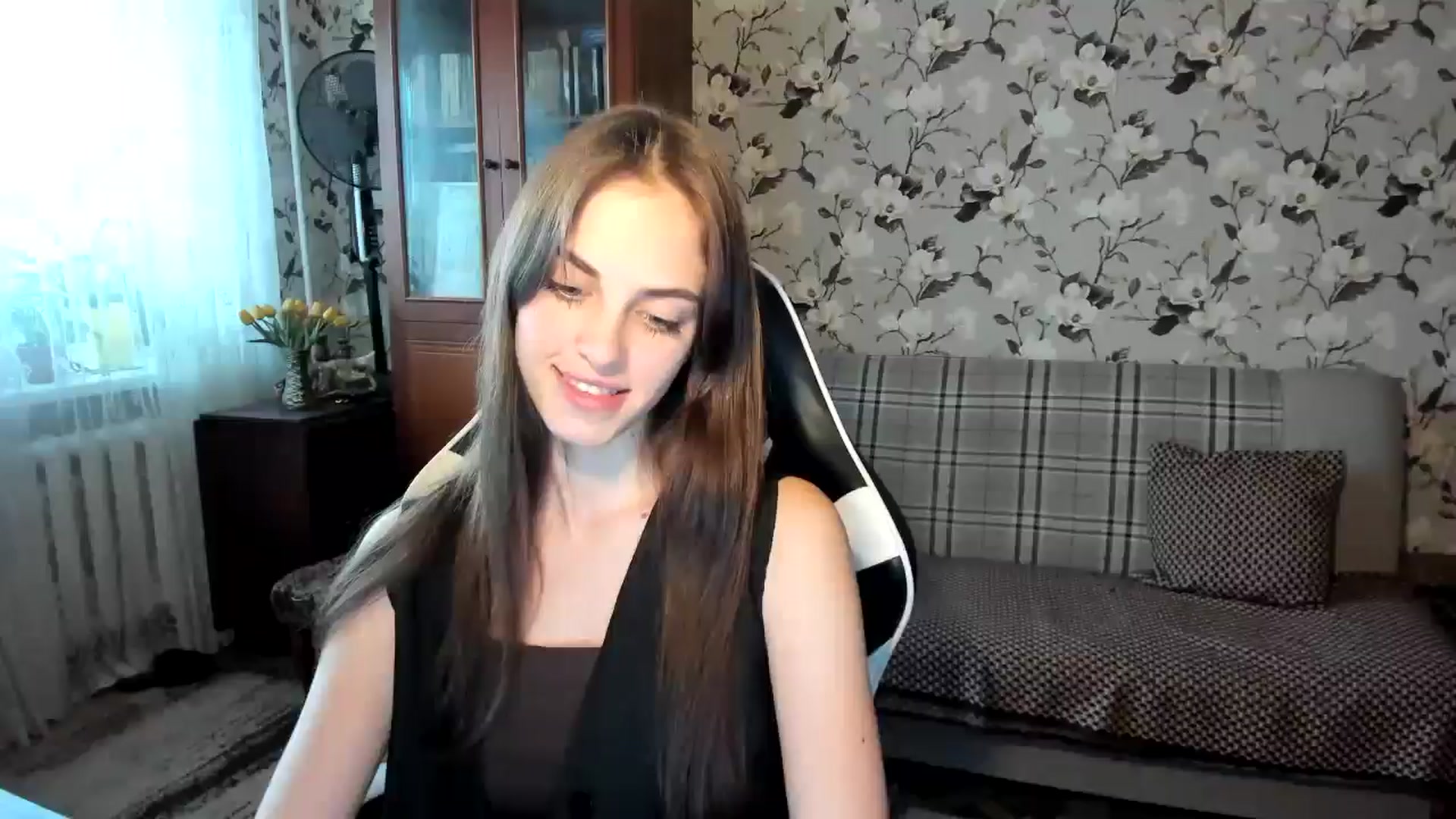 Gallery image thumbnail from Dashamoxy's myfreecams stream on, 10/13/2025, 13:14 image 13 of 20