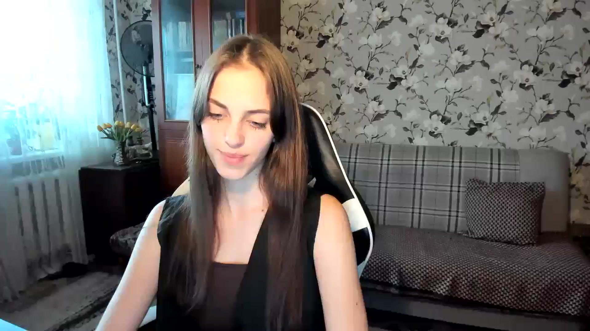Gallery image thumbnail from Dashamoxy's myfreecams stream on, 10/13/2025, 13:14 image 8 of 20