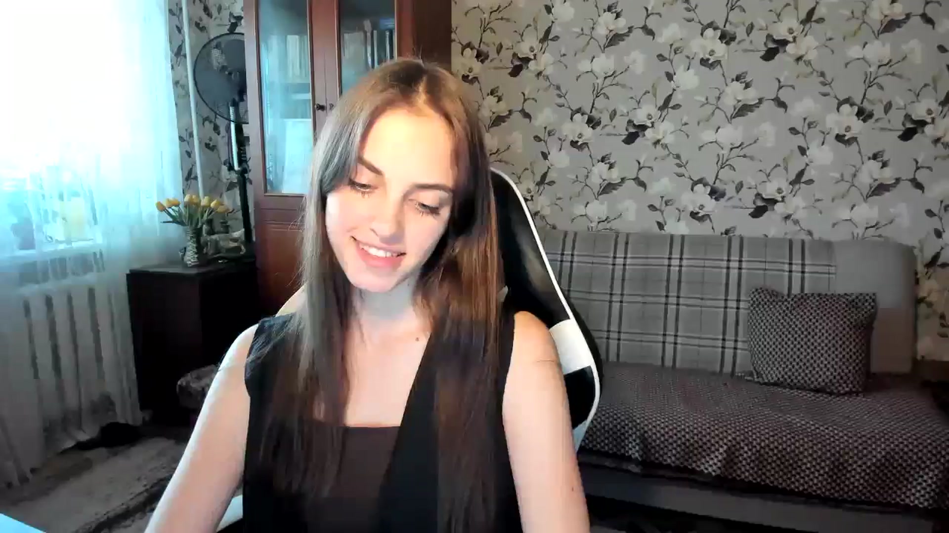 Gallery image thumbnail from Dashamoxy's myfreecams stream on, 10/13/2025, 13:14 image 7 of 20