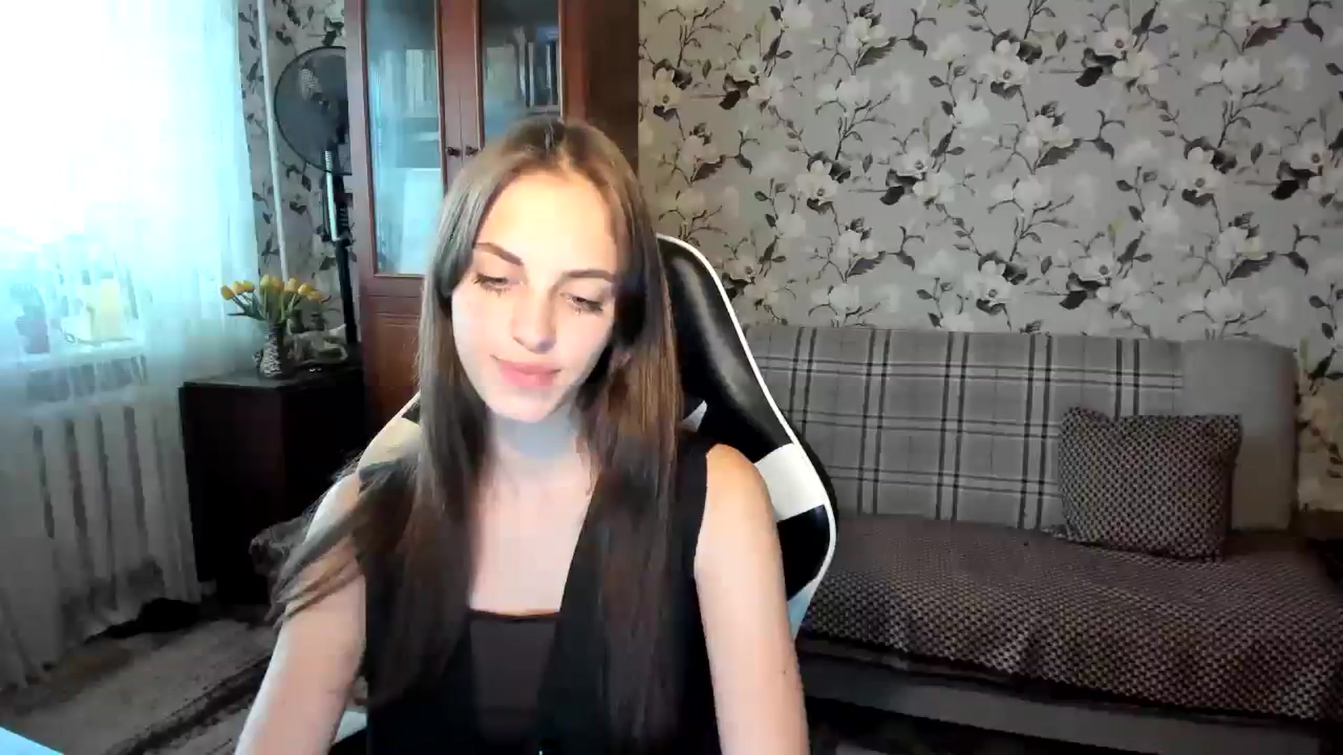 Gallery image thumbnail from Dashamoxy's myfreecams stream on, 10/13/2025, 13:14 image 16 of 20