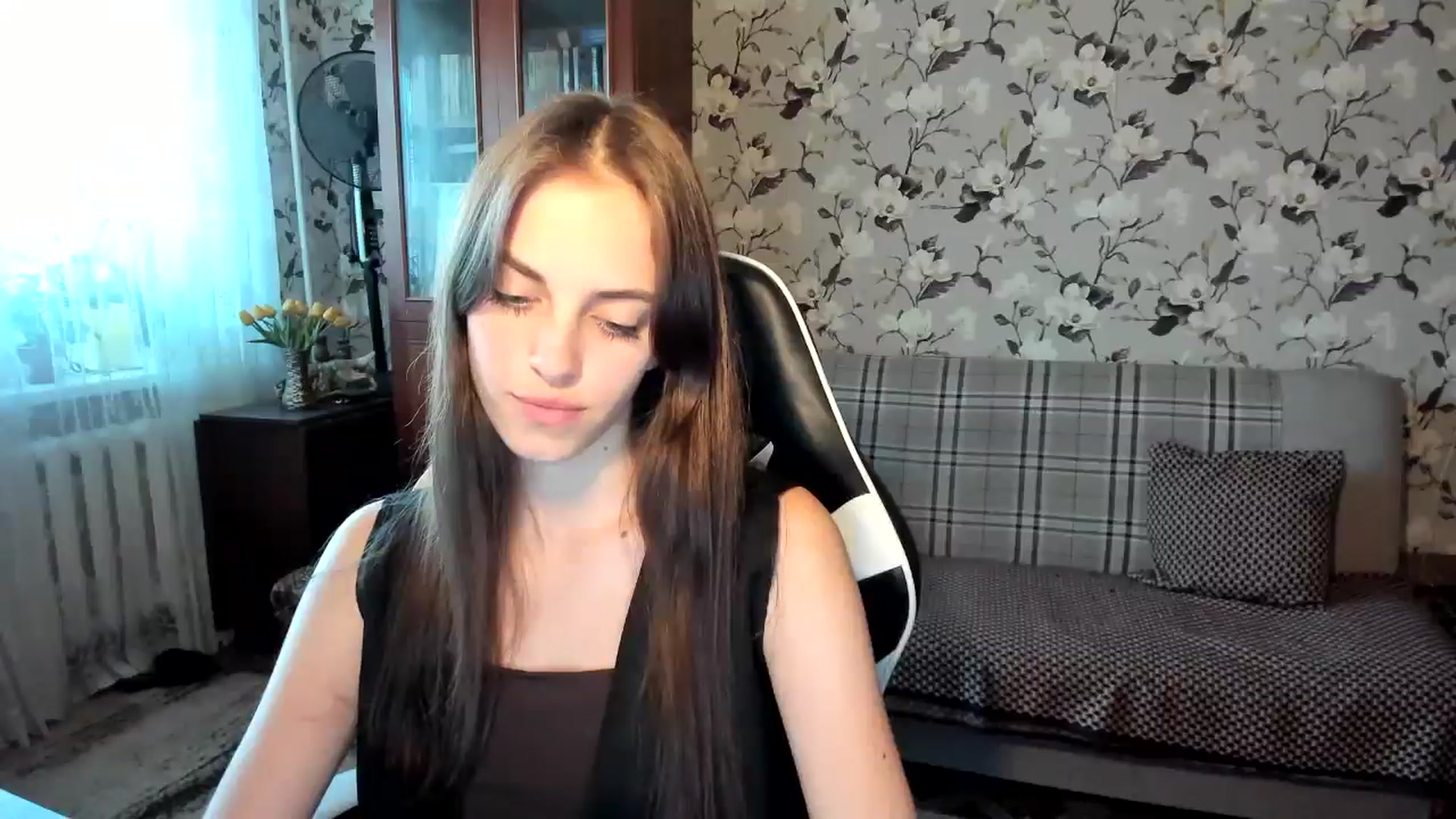 Gallery image thumbnail from Dashamoxy's myfreecams stream on, 10/13/2025, 13:14 image 3 of 20