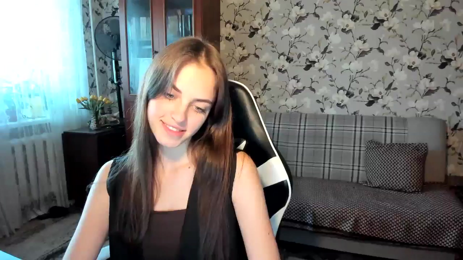 Gallery image thumbnail from Dashamoxy's myfreecams stream on, 10/13/2025, 13:14 image 5 of 20