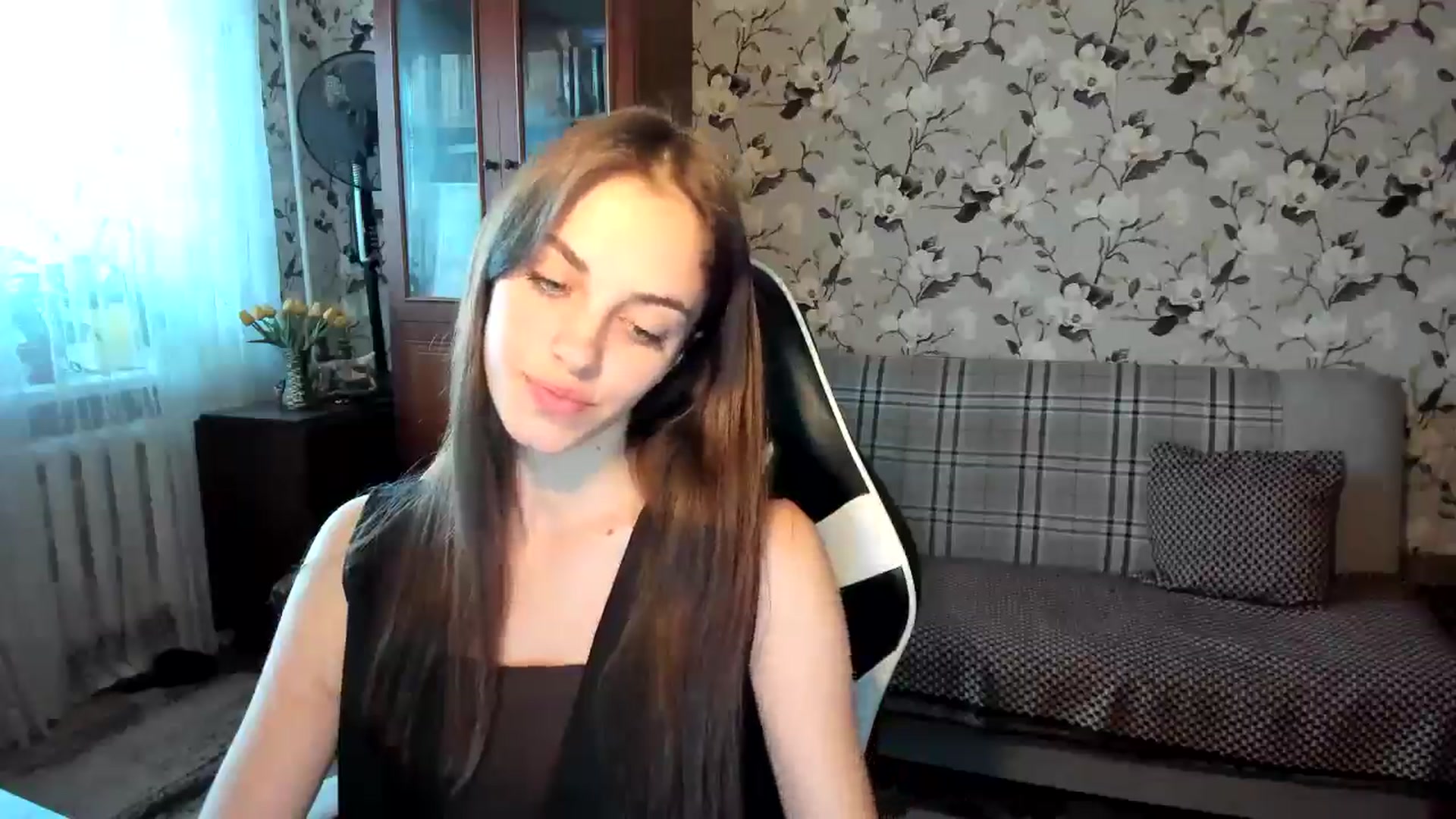 Gallery image thumbnail from Dashamoxy's myfreecams stream on, 10/13/2025, 13:14 image 4 of 20