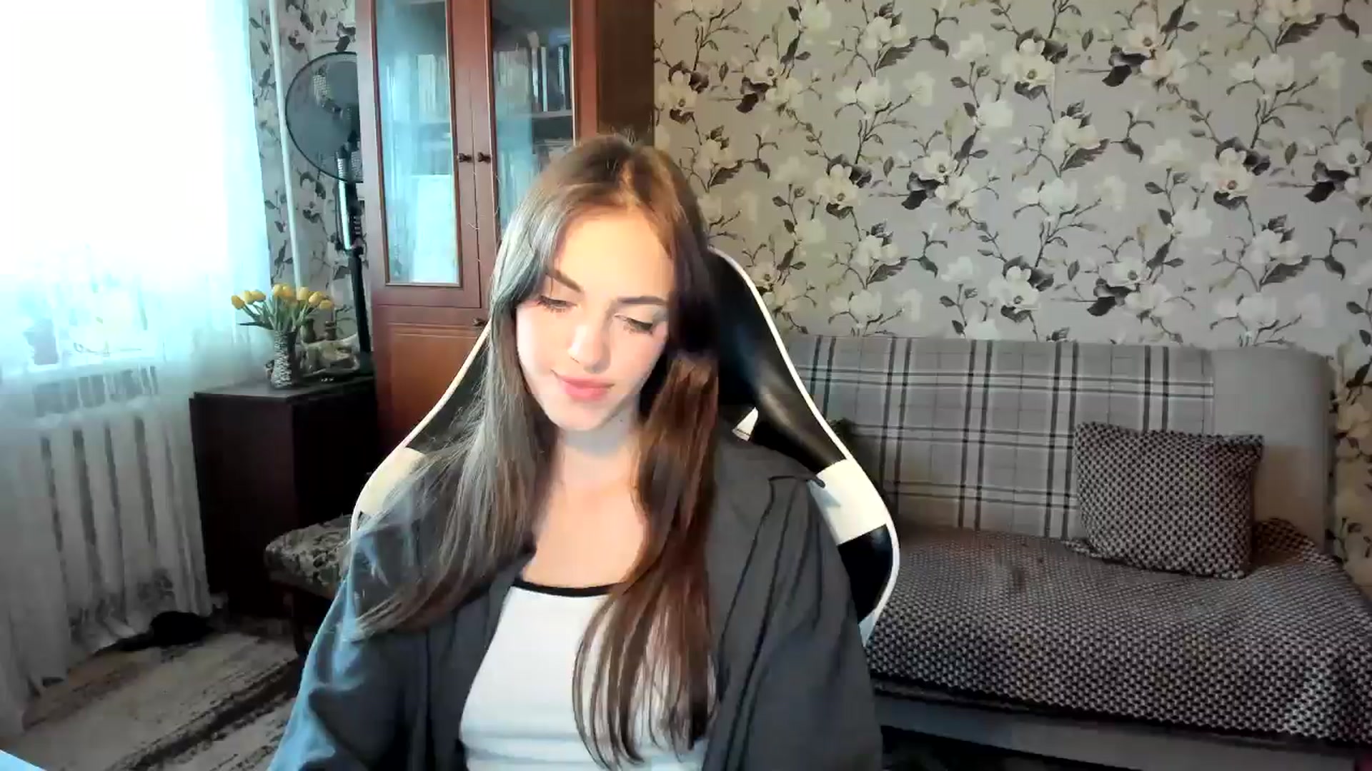 Gallery image thumbnail from Dashamoxy's myfreecams stream on, 10/14/2025, 11:12 image 9 of 20