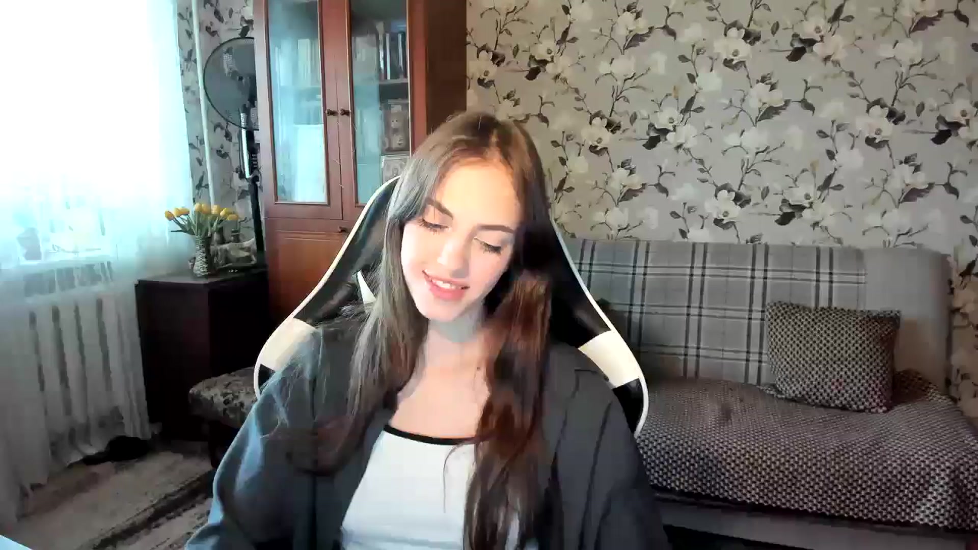 Gallery image thumbnail from Dashamoxy's myfreecams stream on, 10/14/2025, 11:12 image 14 of 20