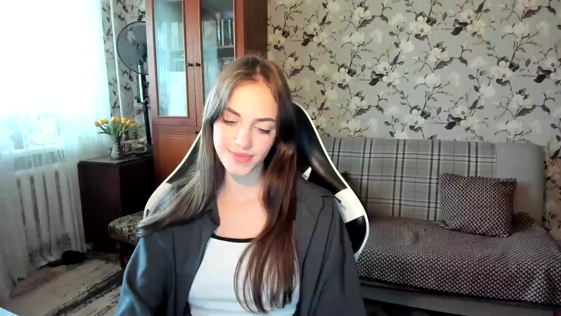 Gallery image thumbnail from Dashamoxy's myfreecams stream on, 10/14/2025, 11:12 image 11 of 20
