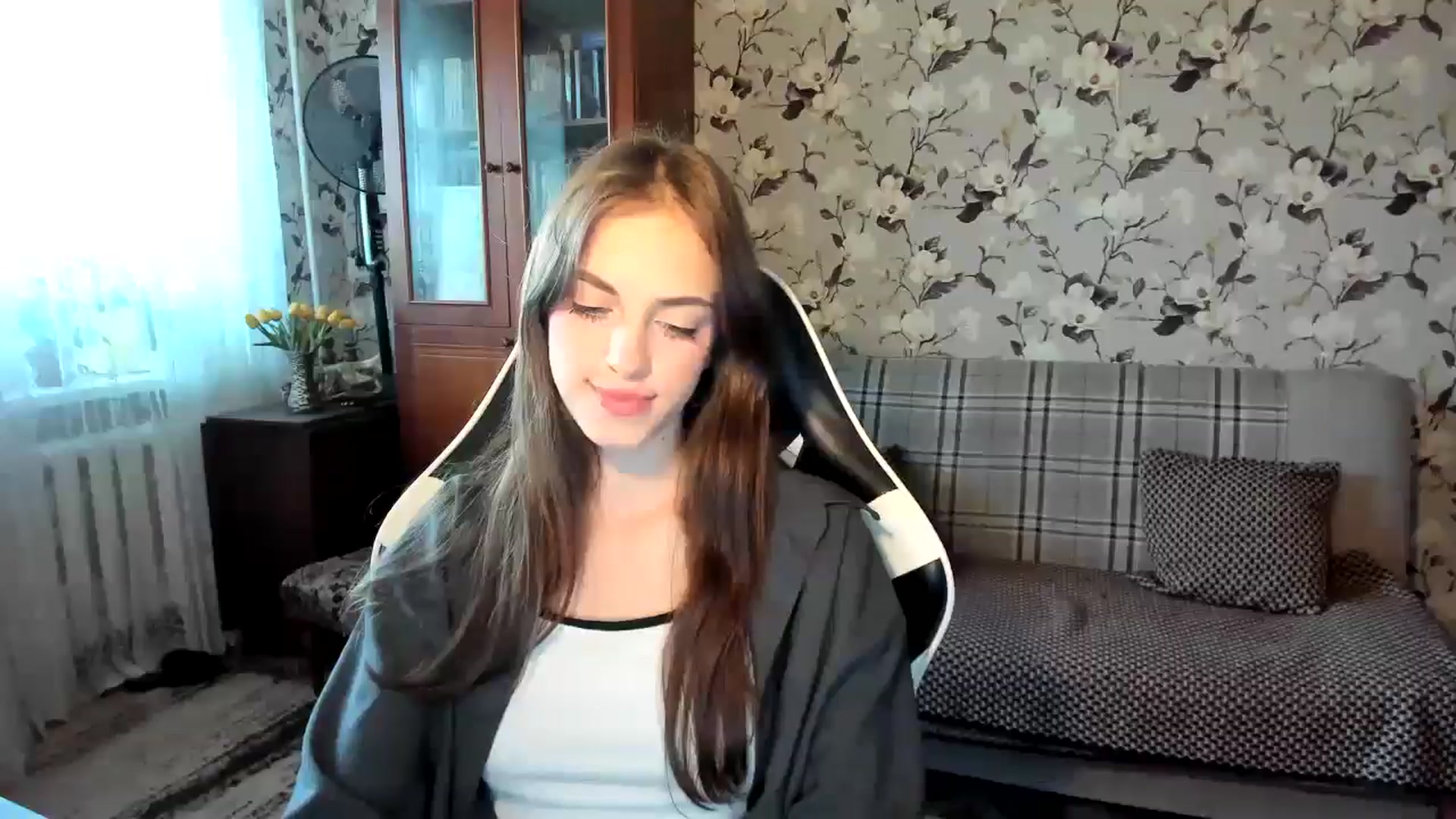 Gallery image thumbnail from Dashamoxy's myfreecams stream on, 10/14/2025, 11:12 image 3 of 20