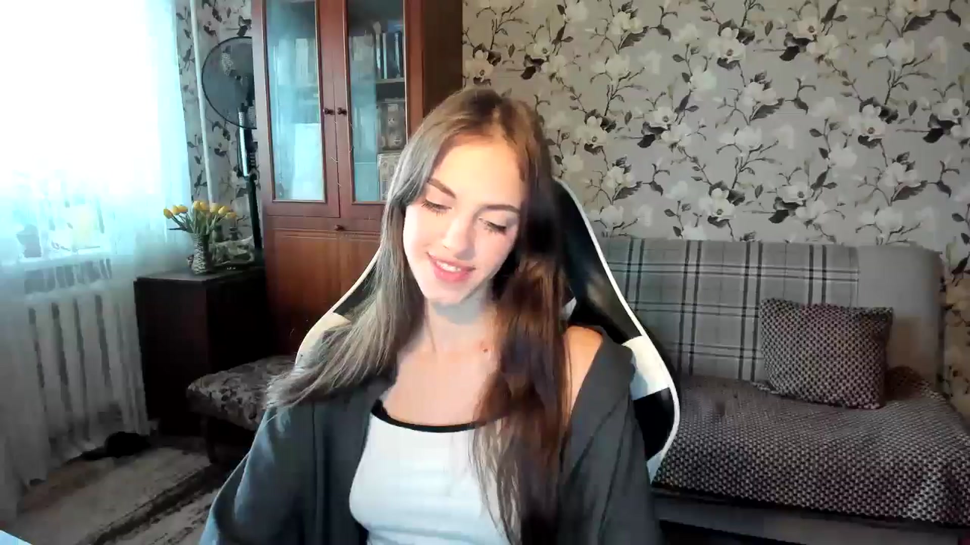 Gallery image thumbnail from Dashamoxy's myfreecams stream on, 10/14/2025, 11:12 image 18 of 20