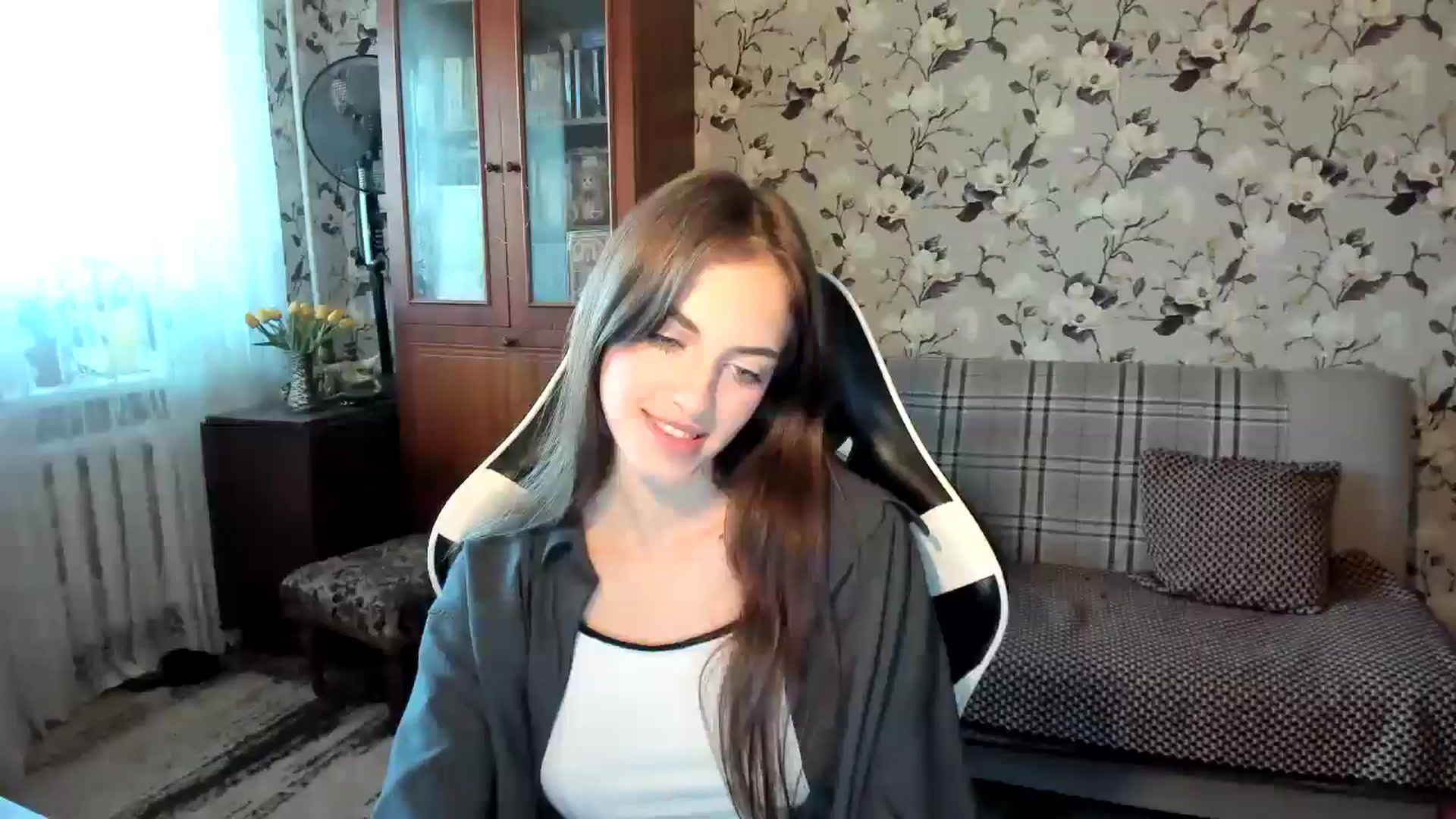 Gallery image thumbnail from Dashamoxy's myfreecams stream on, 10/14/2025, 12:42 image 14 of 20