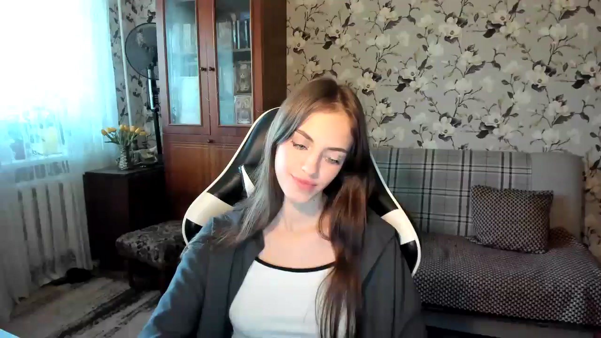 Gallery image thumbnail from Dashamoxy's myfreecams stream on, 10/14/2025, 12:42 image 19 of 20