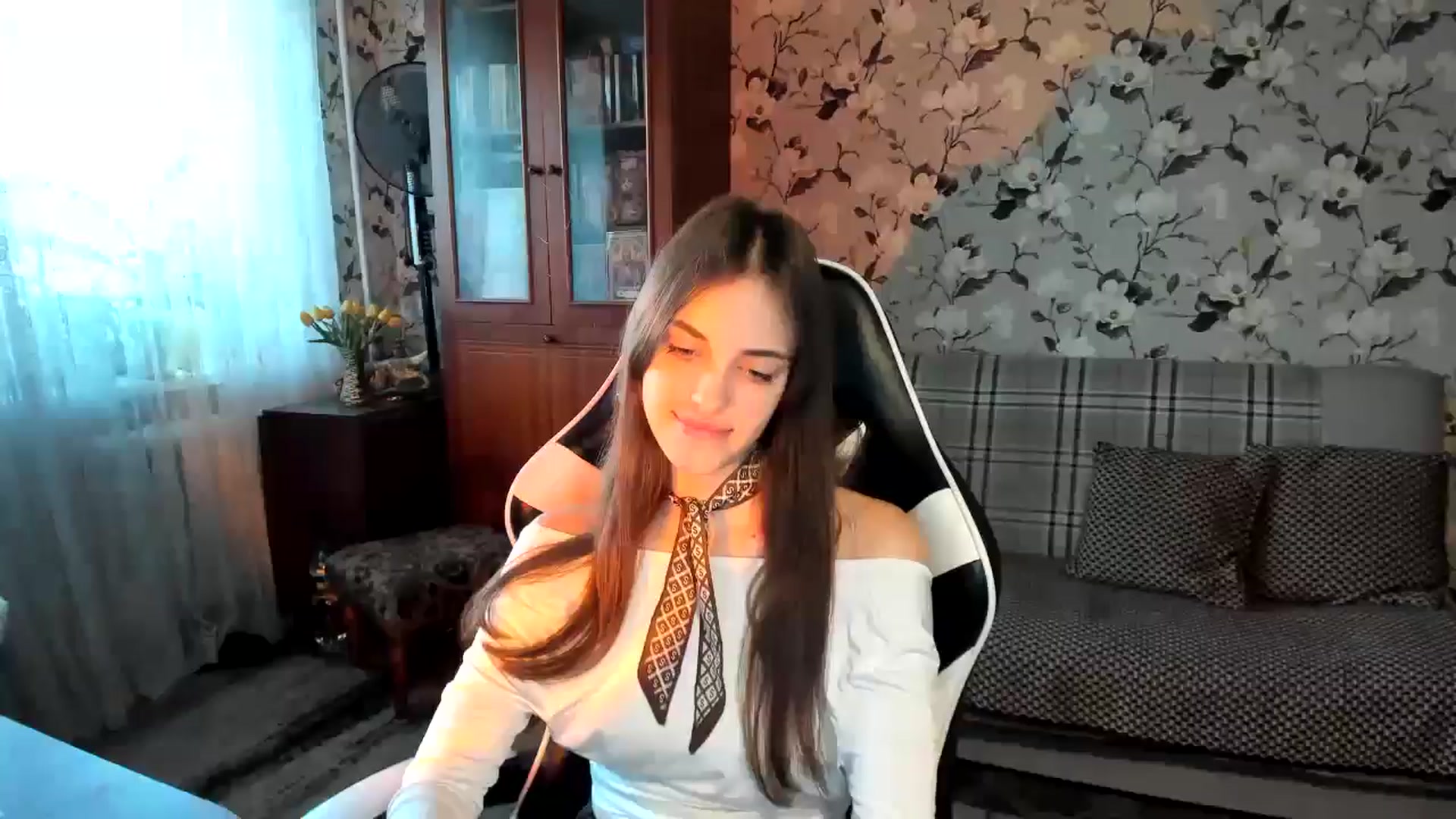 Gallery image thumbnail from Dashamoxy's myfreecams stream on, 10/16/2025, 12:38 image 15 of 20