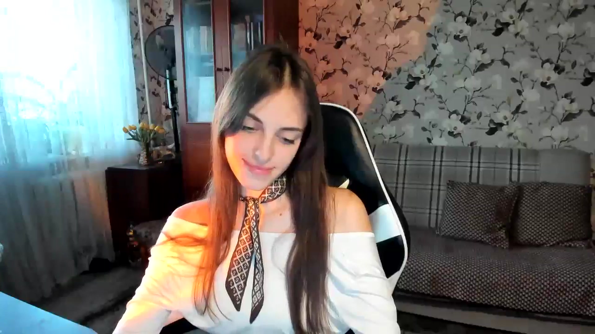 Gallery image thumbnail from Dashamoxy's myfreecams stream on, 10/16/2025, 12:38 image 17 of 20