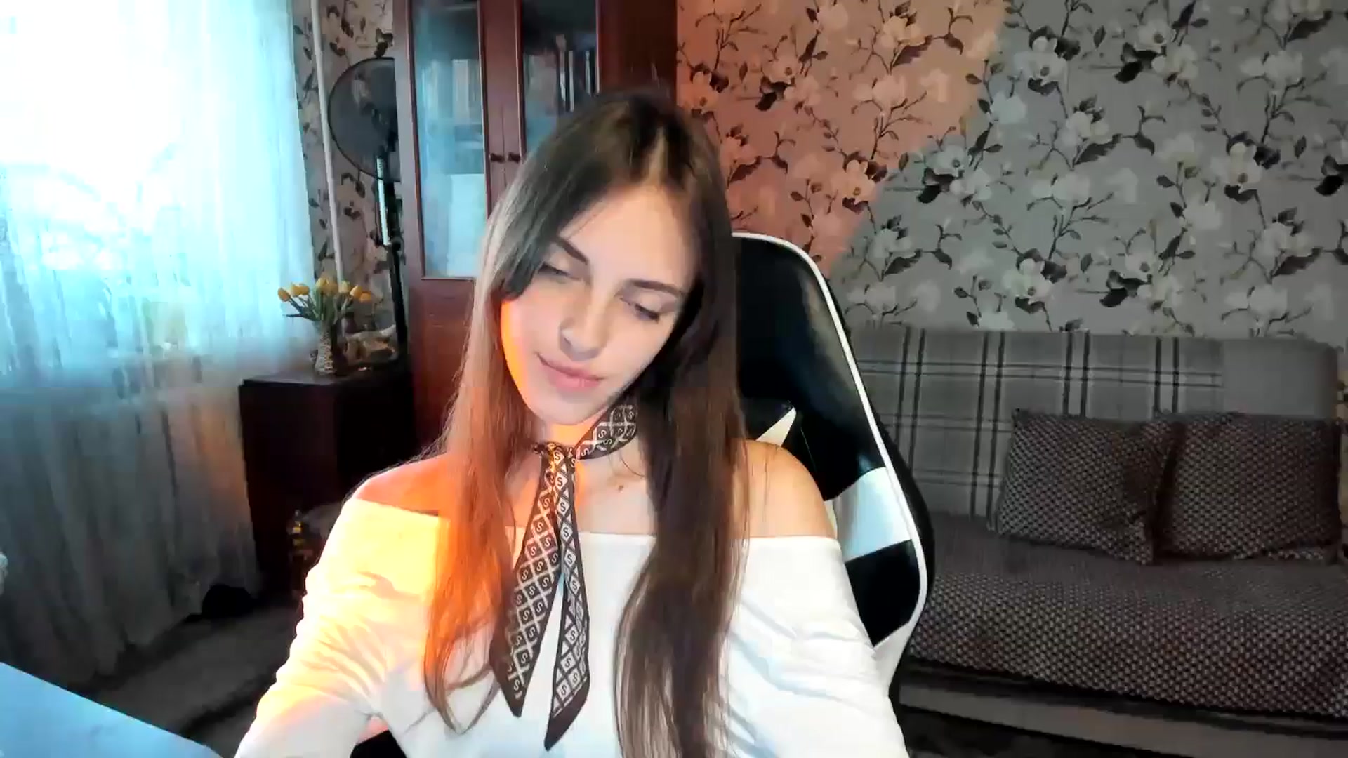 Gallery image thumbnail from Dashamoxy's myfreecams stream on, 10/16/2025, 12:38 image 18 of 20
