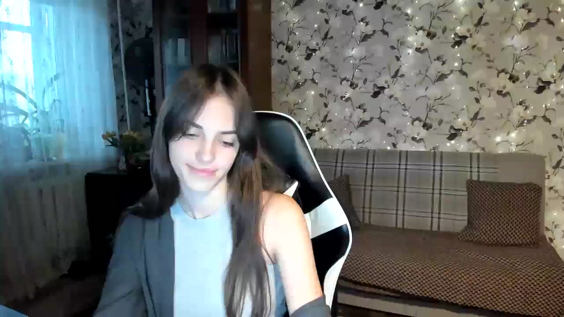 Gallery image thumbnail from Dashamoxy's myfreecams stream on, 10/17/2025, 15:21 image 10 of 20