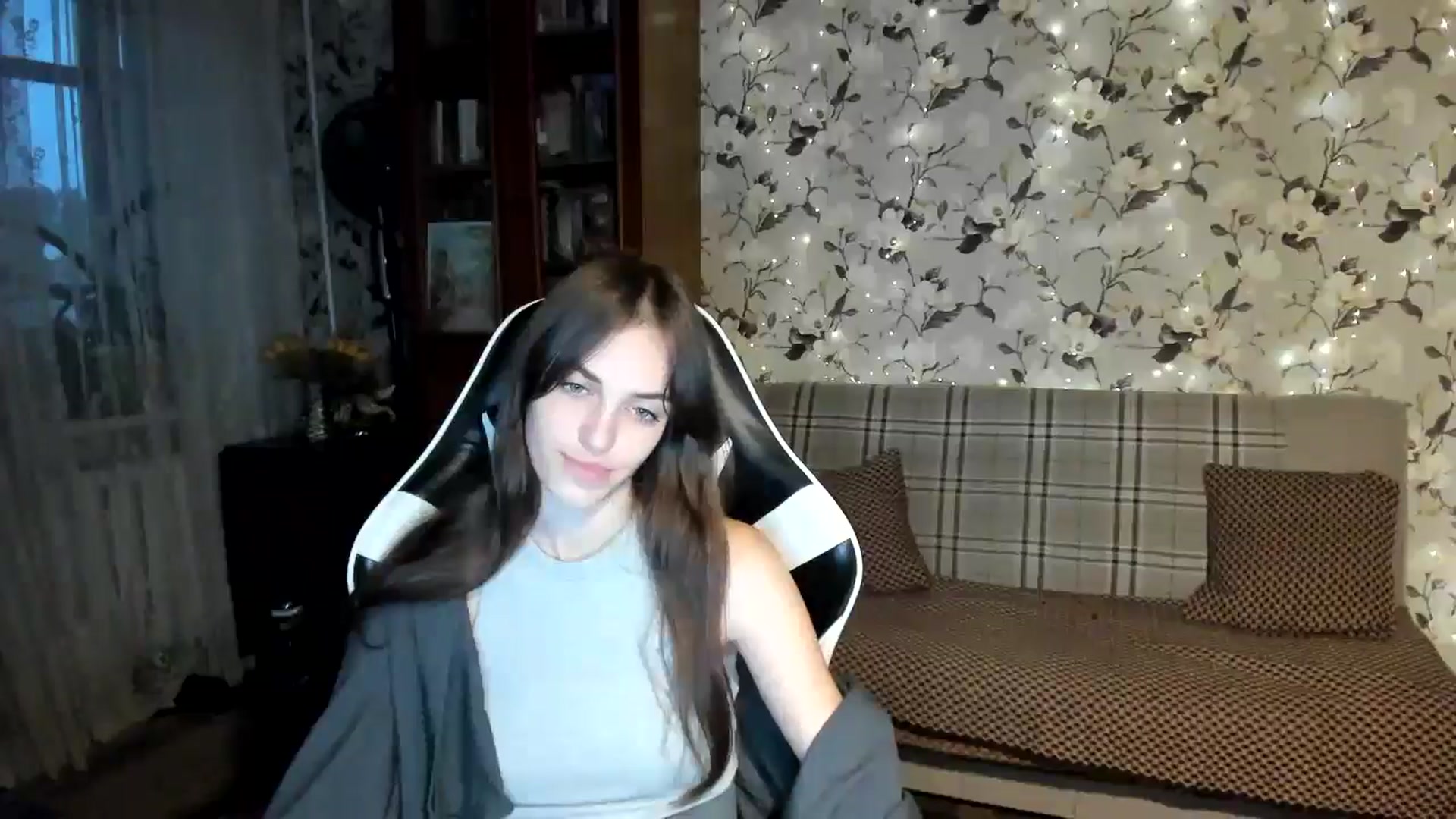 Gallery image thumbnail from Dashamoxy's myfreecams stream on, 10/17/2025, 15:21 image 18 of 20