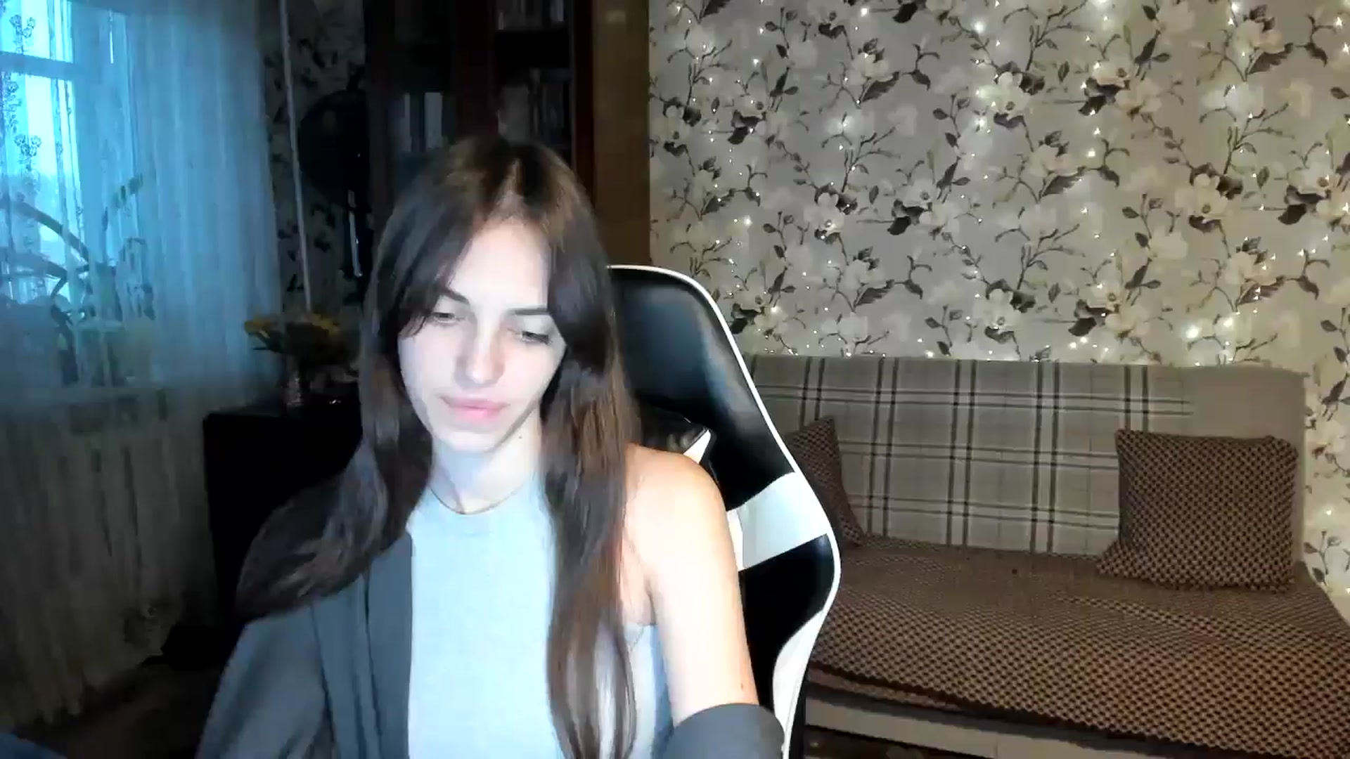 Gallery image thumbnail from Dashamoxy's myfreecams stream on, 10/17/2025, 15:21 image 14 of 20