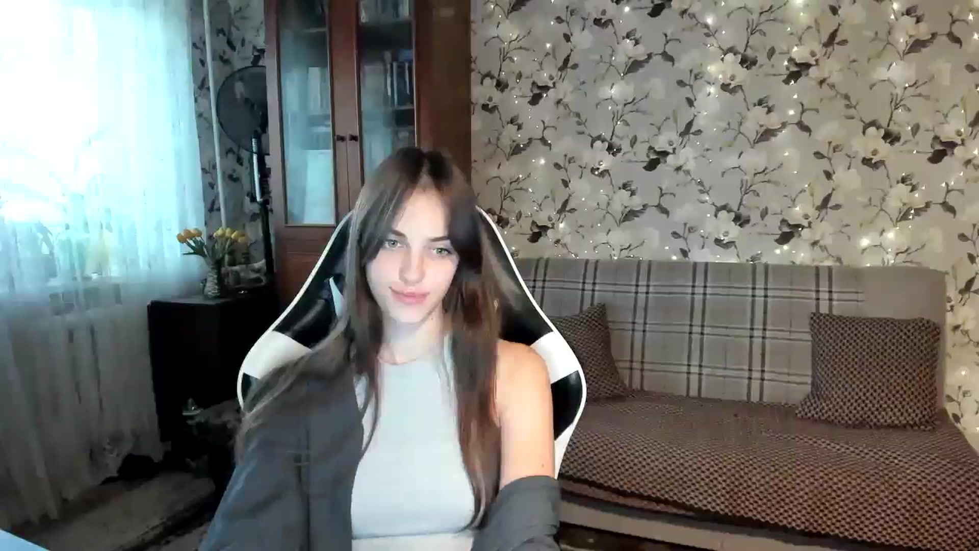 Gallery image thumbnail from Dashamoxy's myfreecams stream on, 10/17/2025, 15:21 image 2 of 20