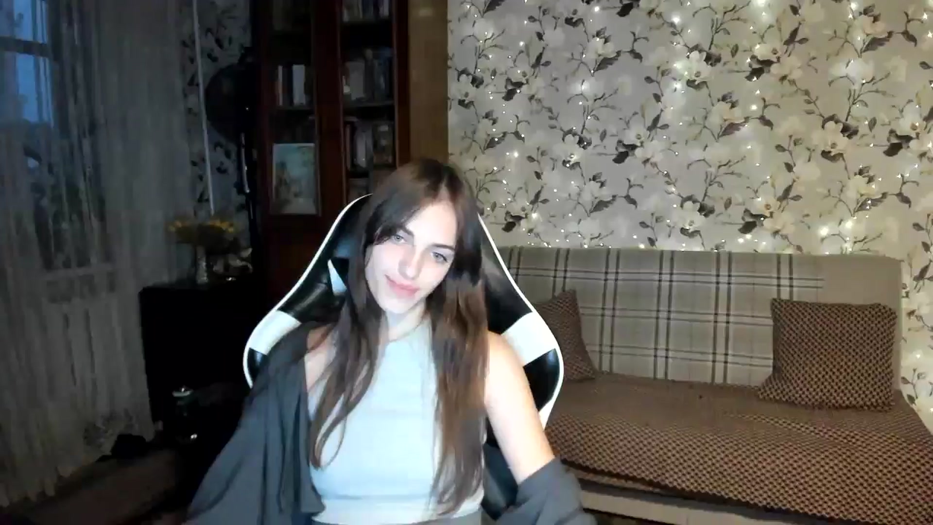 Gallery image thumbnail from Dashamoxy's myfreecams stream on, 10/17/2025, 15:21 image 19 of 20