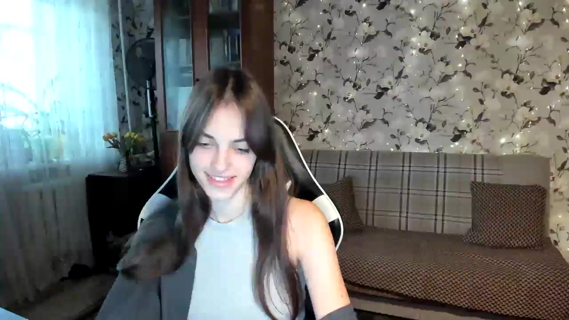 Gallery image thumbnail from Dashamoxy's myfreecams stream on, 10/17/2025, 15:21 image 4 of 20