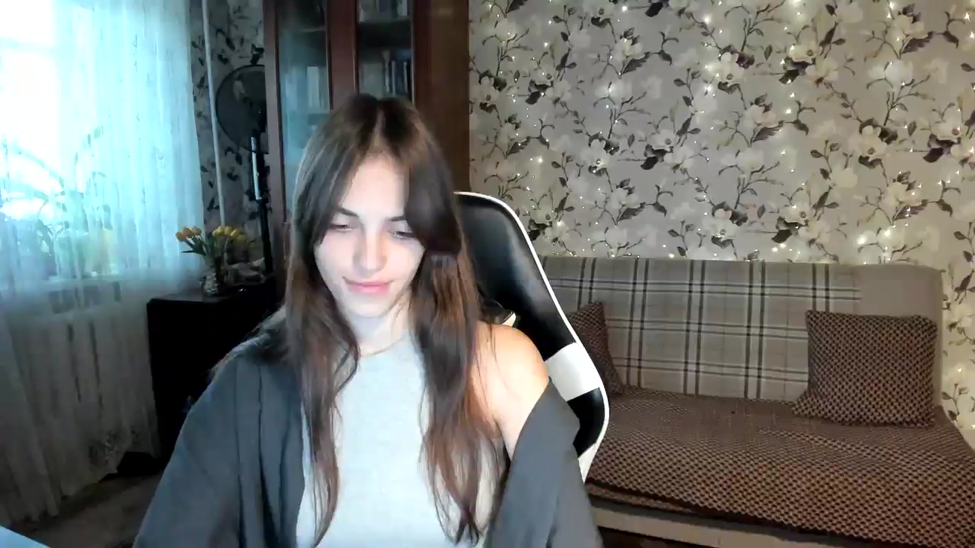 Gallery image thumbnail from Dashamoxy's myfreecams stream on, 10/17/2025, 15:21 image 5 of 20