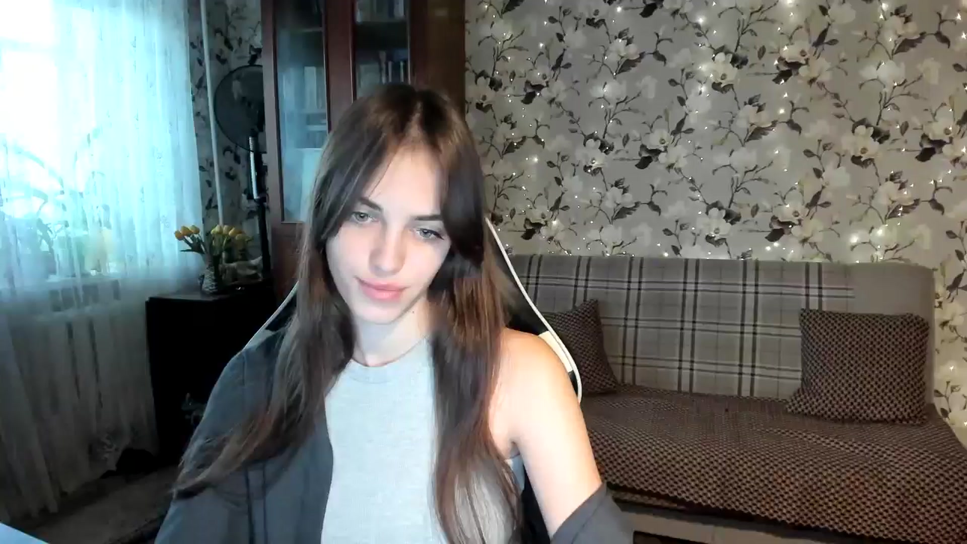 Gallery image thumbnail from Dashamoxy's myfreecams stream on, 10/17/2025, 15:21 image 1 of 20