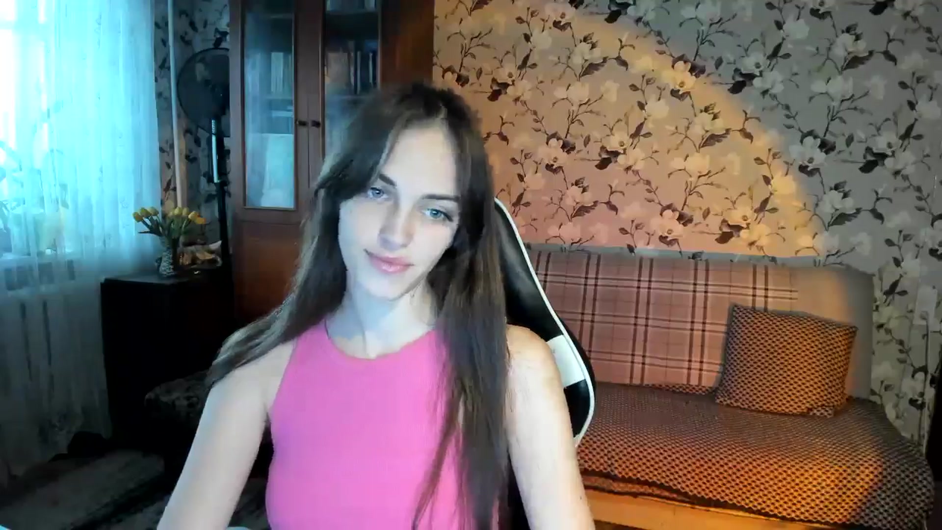 Gallery image thumbnail from Dashamoxy's myfreecams stream on, 10/19/2025, 11:39 image 17 of 20
