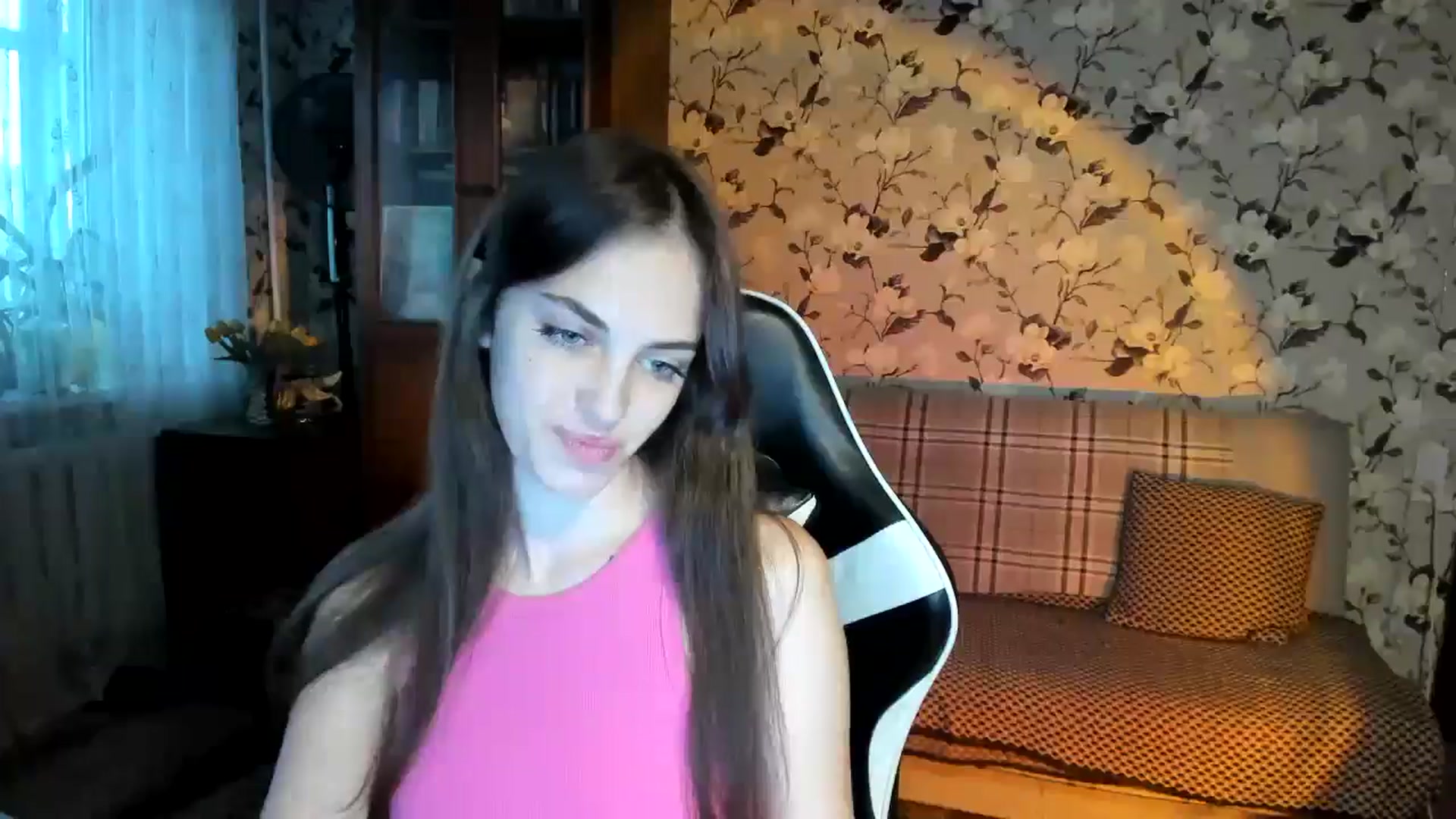 Gallery image thumbnail from Dashamoxy's myfreecams stream on, 10/19/2025, 12:08 image 10 of 20