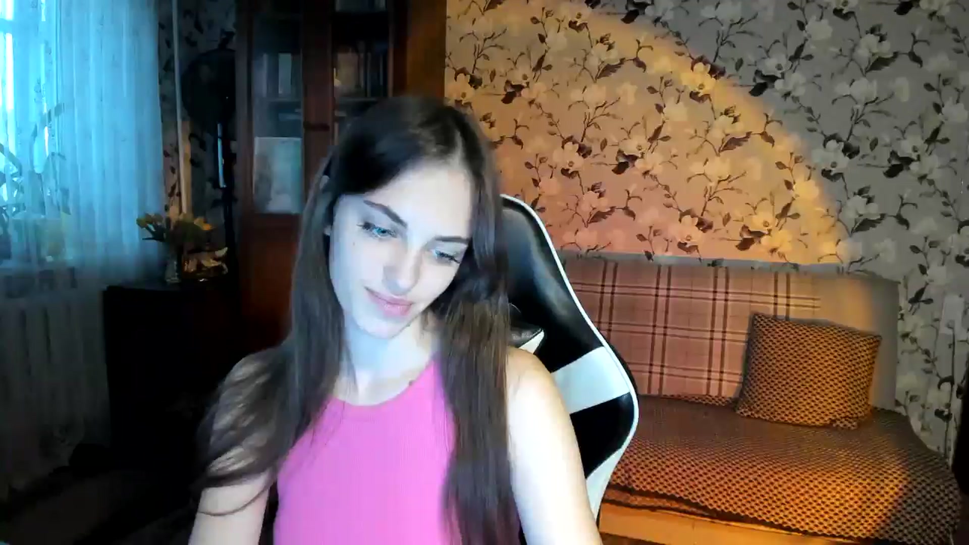 Gallery image thumbnail from Dashamoxy's myfreecams stream on, 10/19/2025, 12:08 image 14 of 20