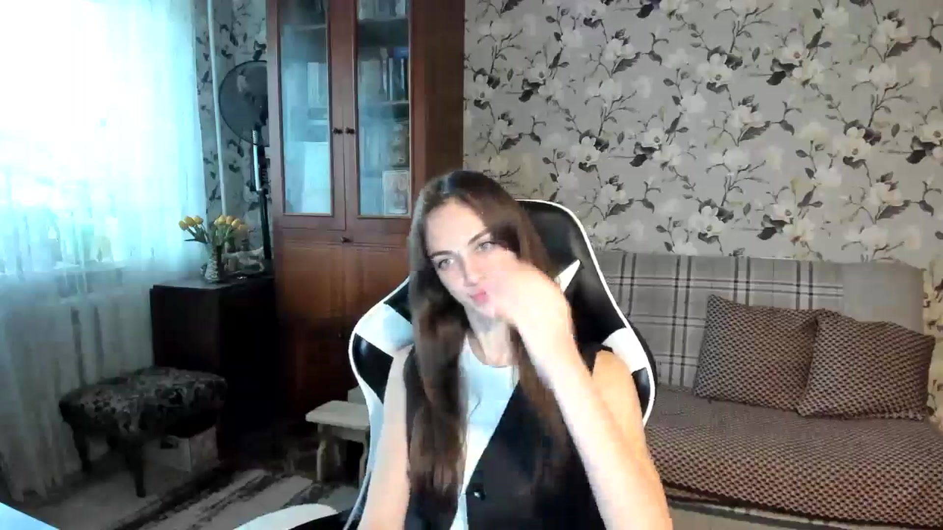 Gallery image thumbnail from Dashamoxy's myfreecams stream on, 10/21/2025, 13:44 image 6 of 20