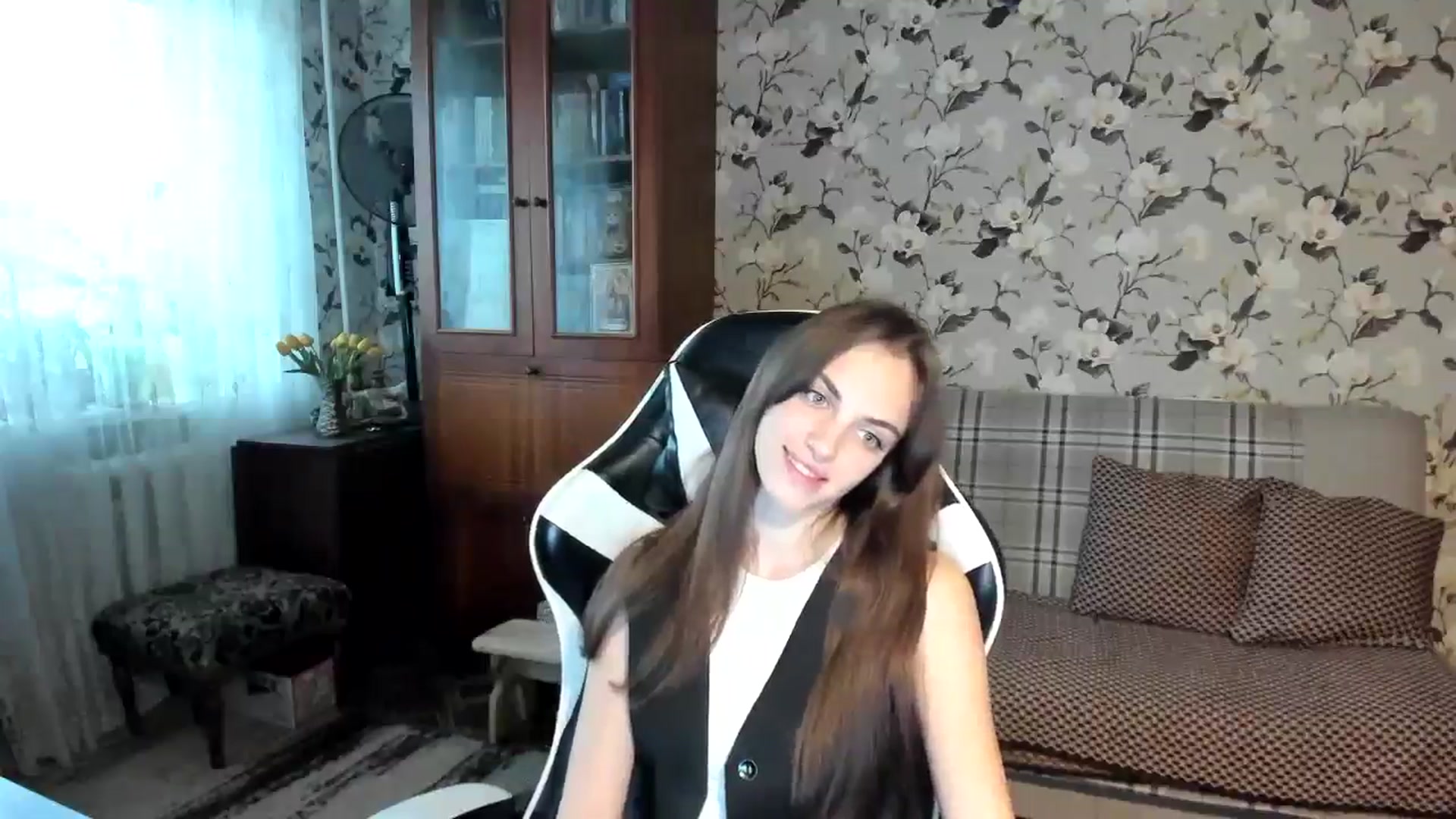 Gallery image thumbnail from Dashamoxy's myfreecams stream on, 10/21/2025, 13:44 image 7 of 20