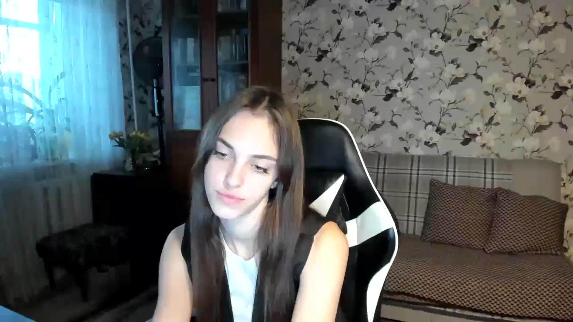 Gallery image thumbnail from Dashamoxy's myfreecams stream on, 10/21/2025, 13:44 image 19 of 20
