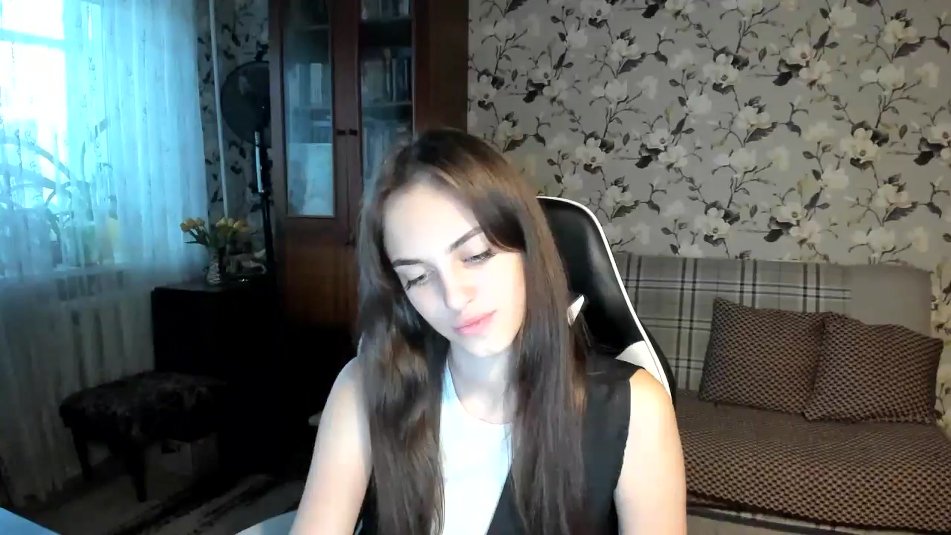 Gallery image thumbnail from Dashamoxy's myfreecams stream on, 10/21/2025, 13:44 image 18 of 20