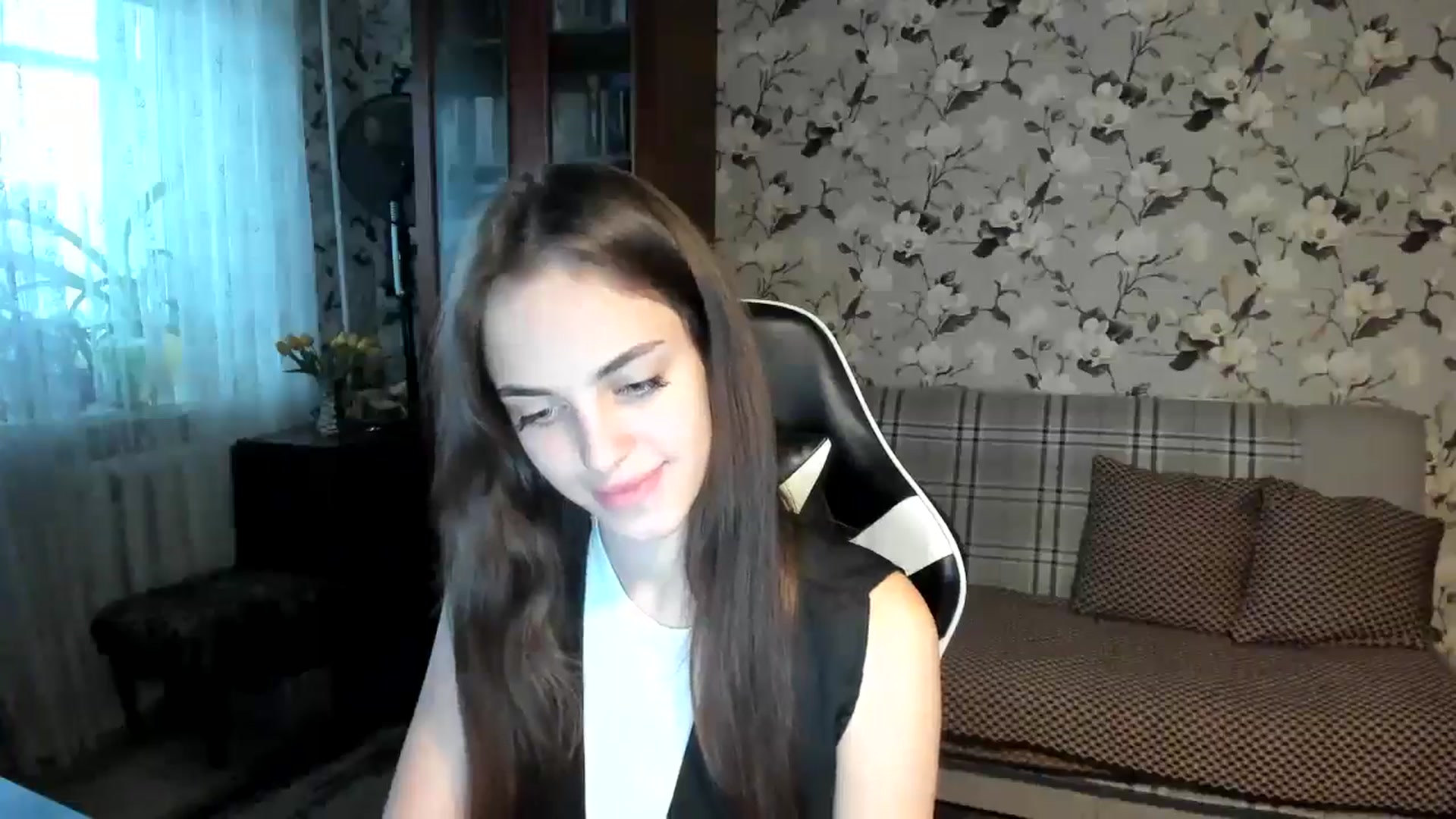 Gallery image thumbnail from Dashamoxy's myfreecams stream on, 10/21/2025, 13:44 image 17 of 20