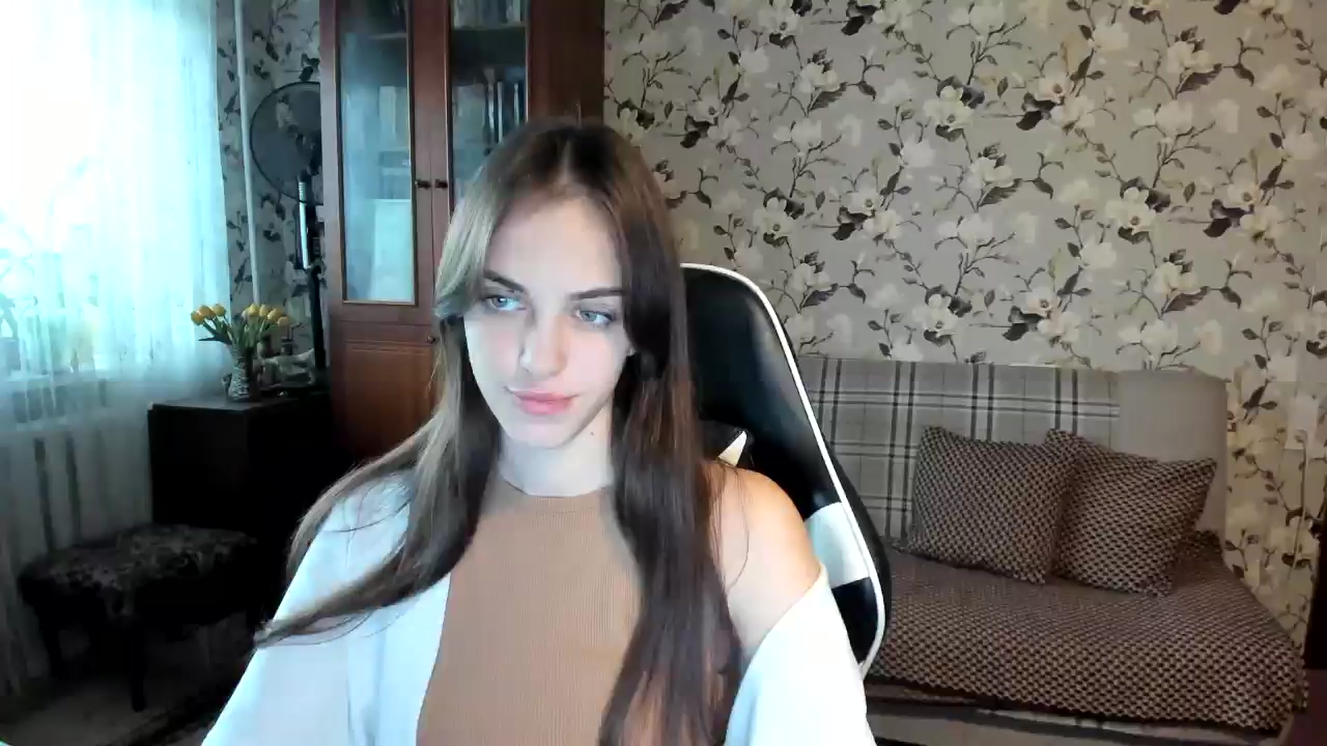 Gallery image thumbnail from Dashamoxy's myfreecams stream on, 10/22/2025, 11:31 image 4 of 20