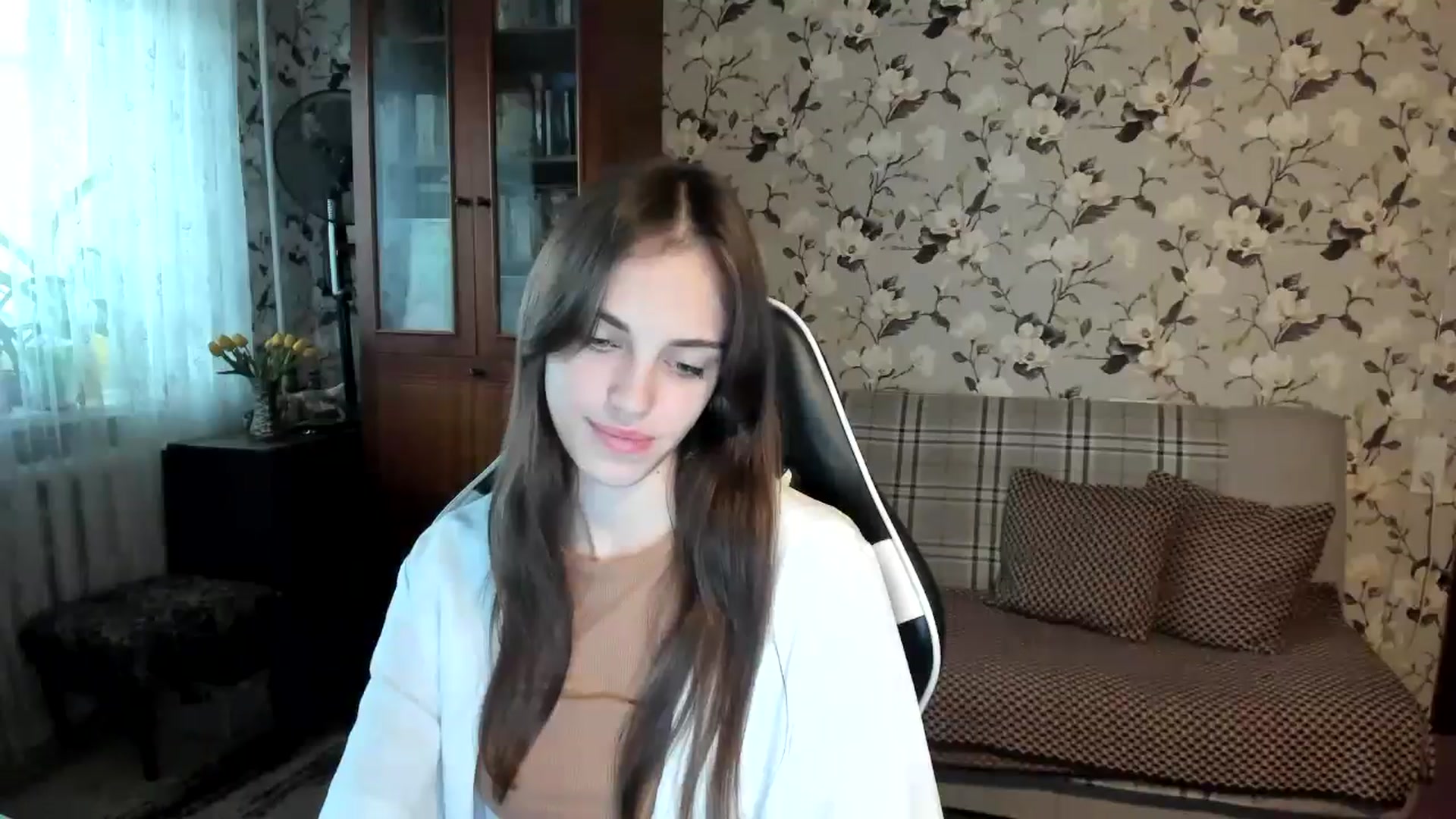 Gallery image thumbnail from Dashamoxy's myfreecams stream on, 10/22/2025, 11:31 image 17 of 20