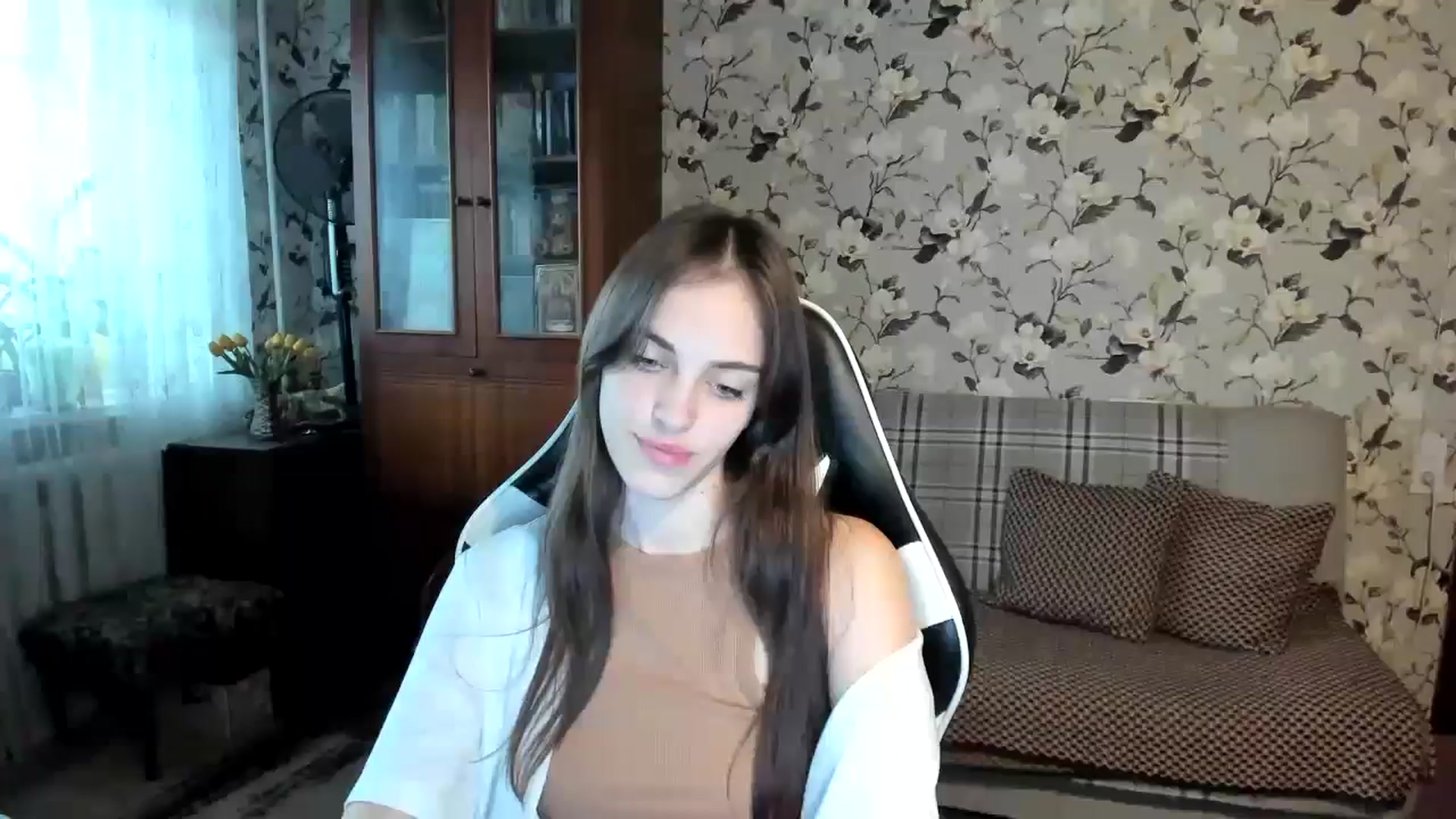 Gallery image thumbnail from Dashamoxy's myfreecams stream on, 10/22/2025, 11:31 image 14 of 20