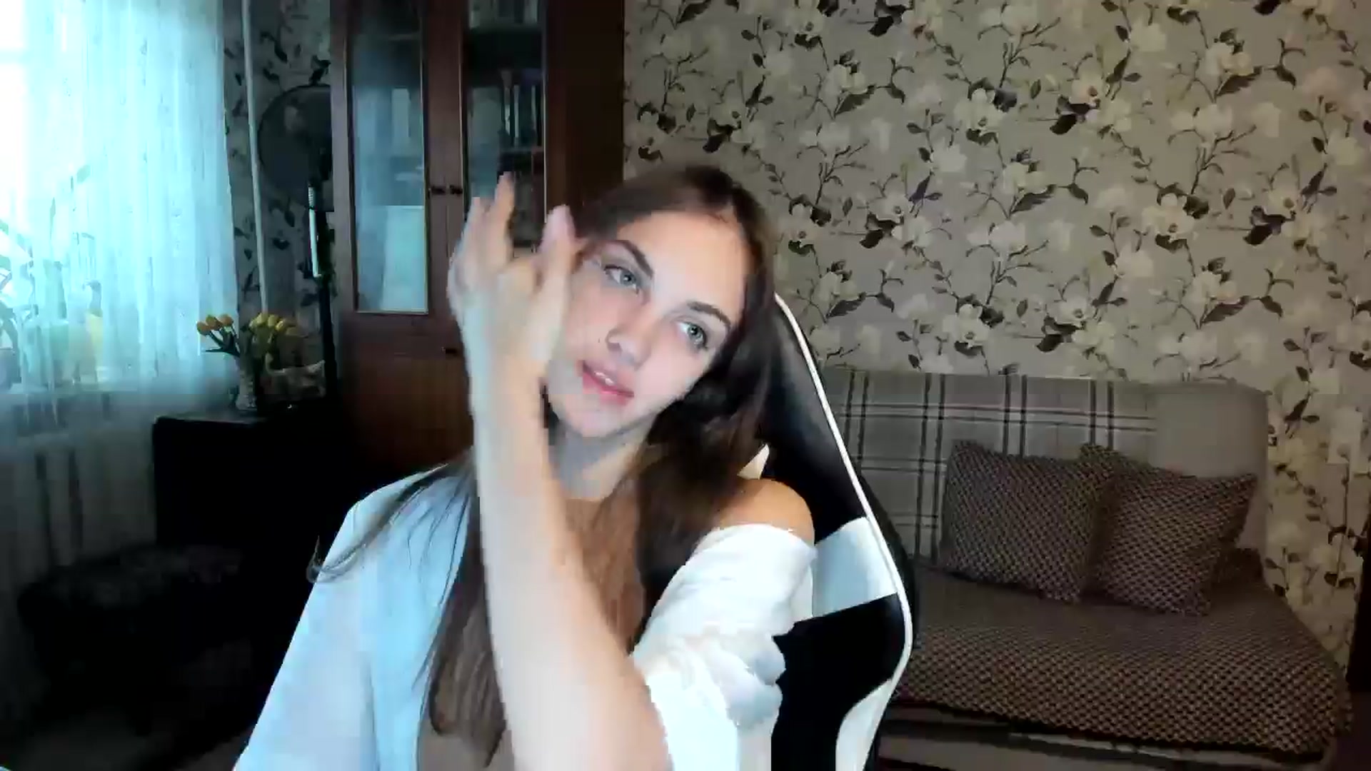 Gallery image thumbnail from Dashamoxy's myfreecams stream on, 10/22/2025, 11:31 image 12 of 20