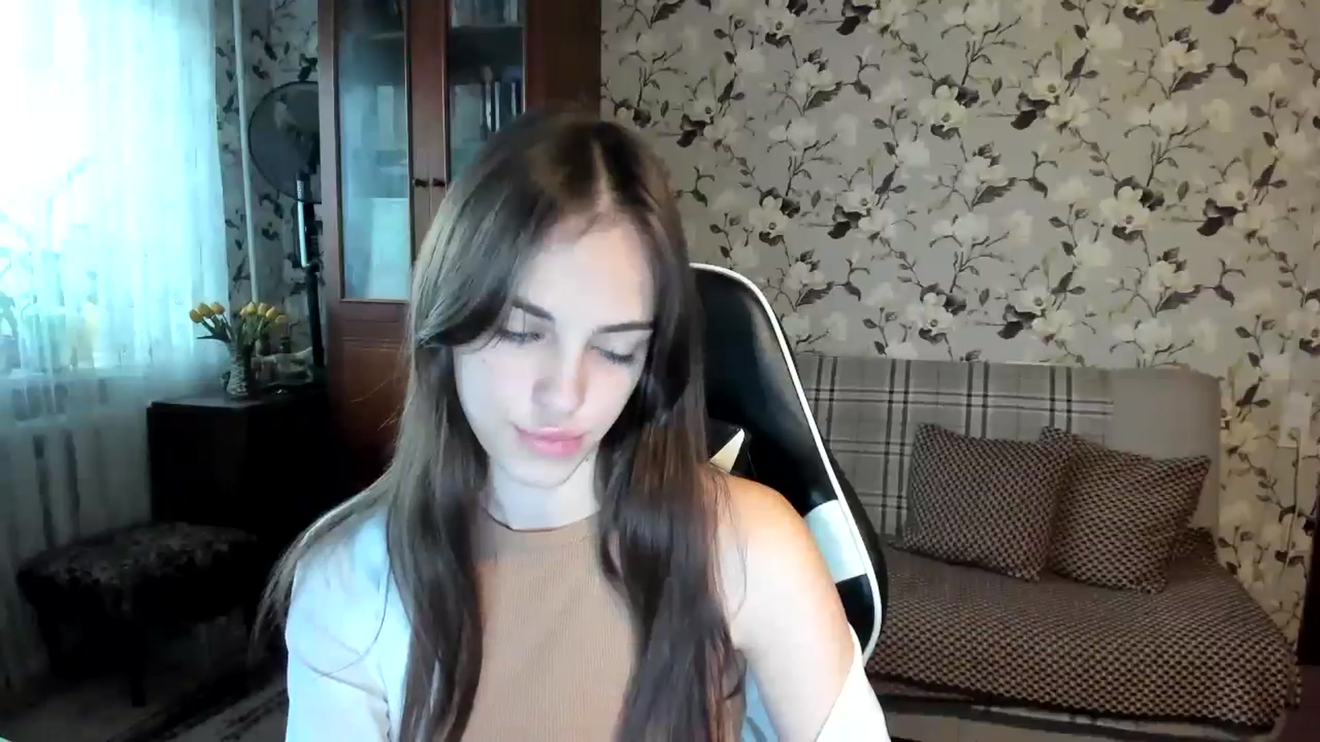 Gallery image thumbnail from Dashamoxy's myfreecams stream on, 10/22/2025, 11:31 image 7 of 20