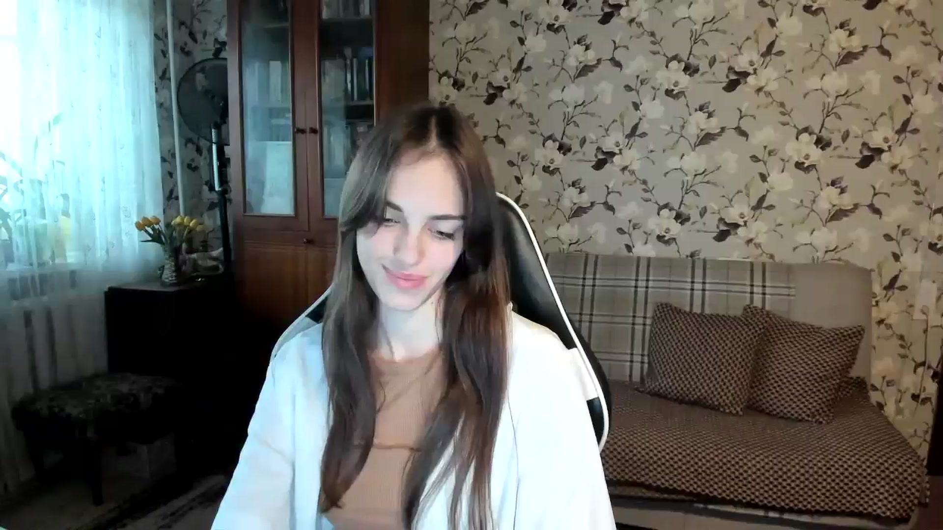 Gallery image thumbnail from Dashamoxy's myfreecams stream on, 10/22/2025, 11:31 image 19 of 20