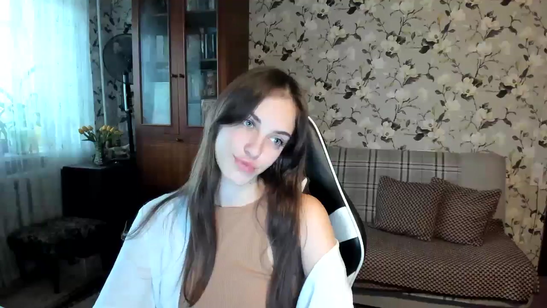 Gallery image thumbnail from Dashamoxy's myfreecams stream on, 10/22/2025, 11:31 image 11 of 20